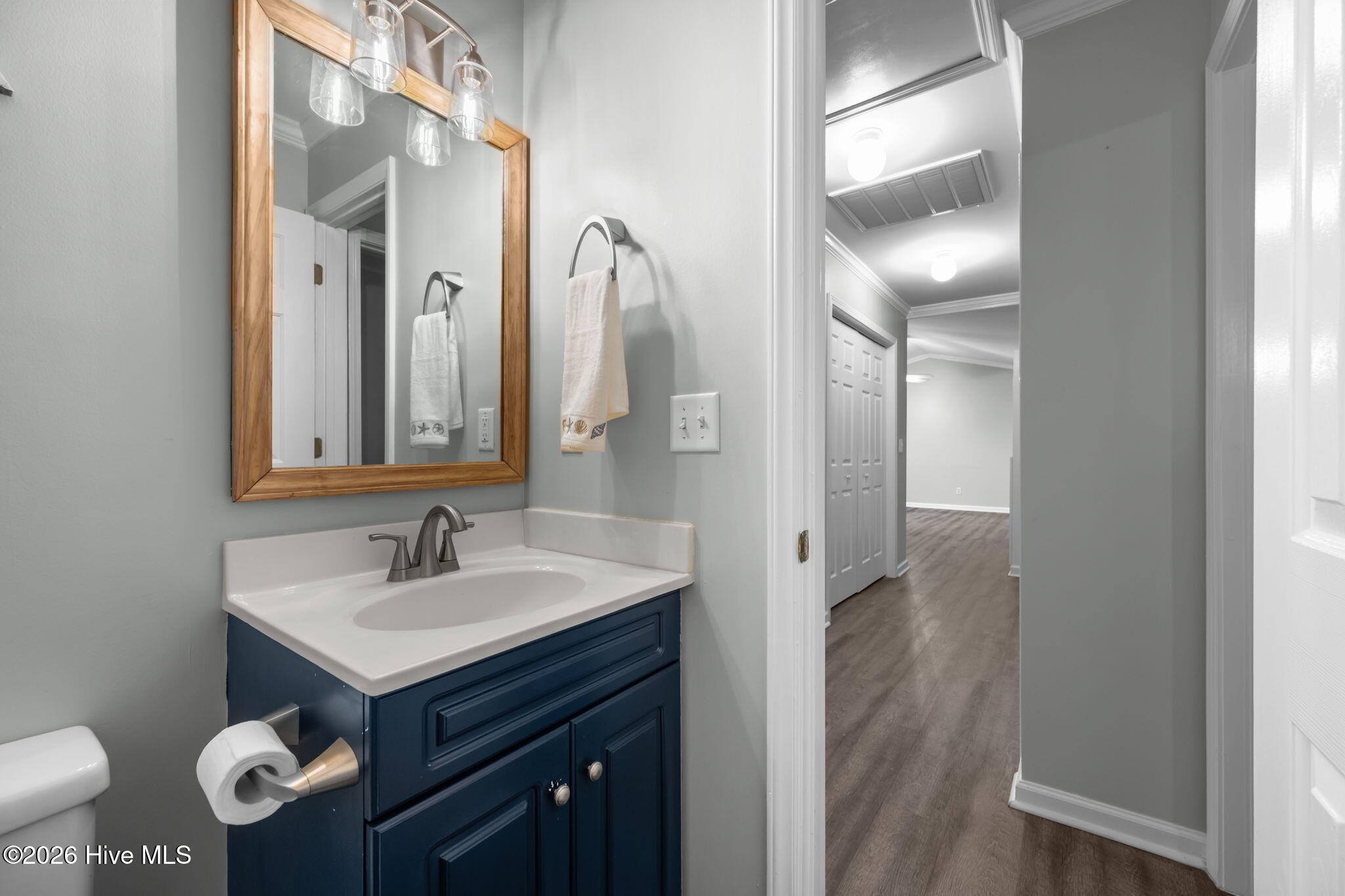 100556265 | Photo 26