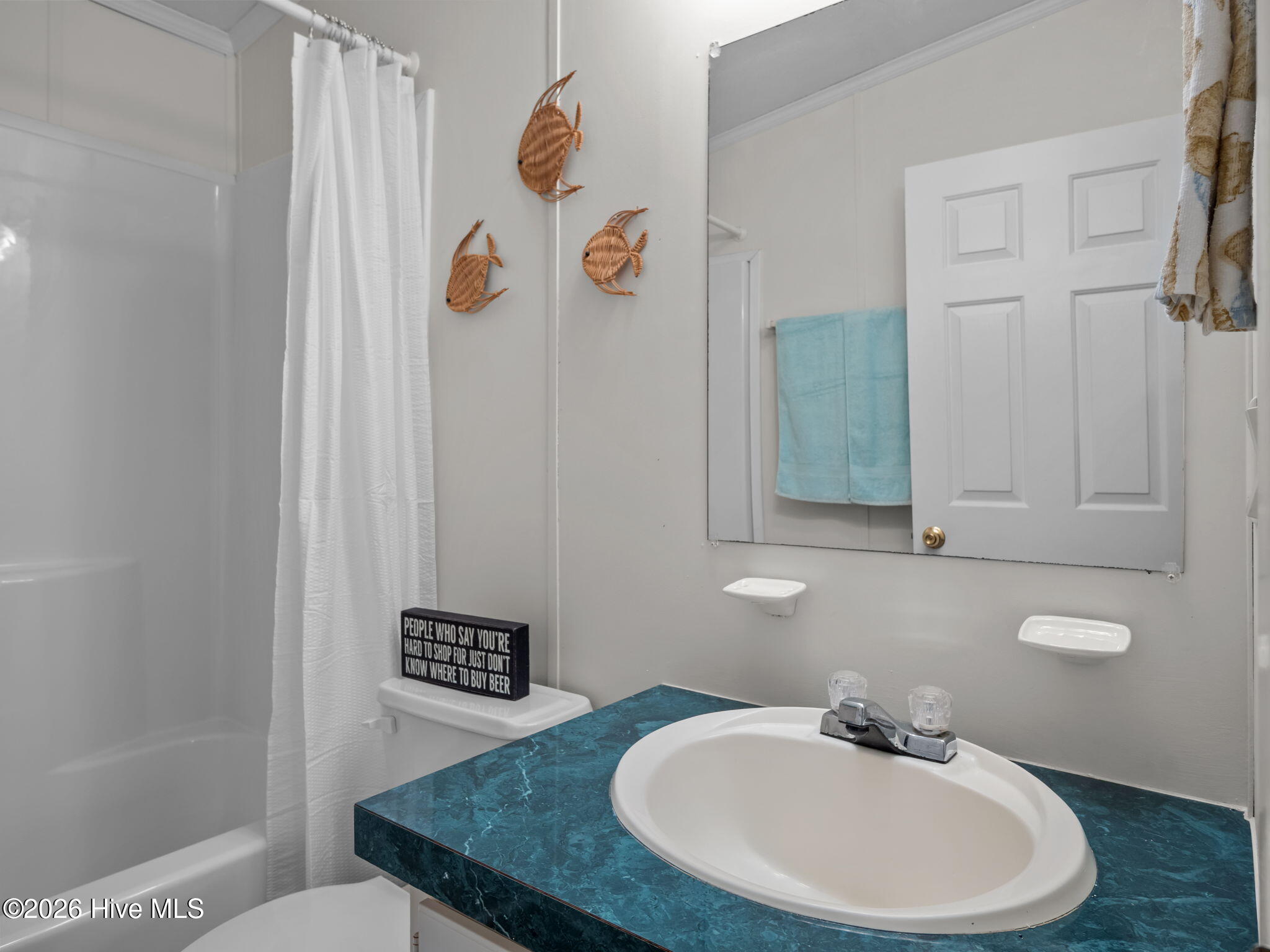 100548525 | Photo 28