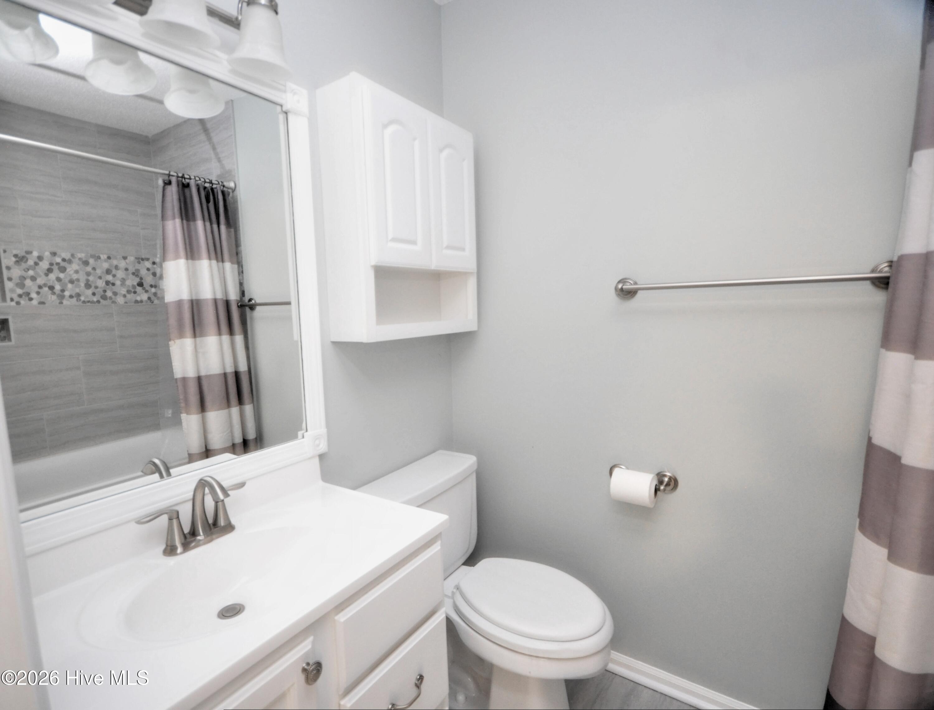 100567651 | Photo 28