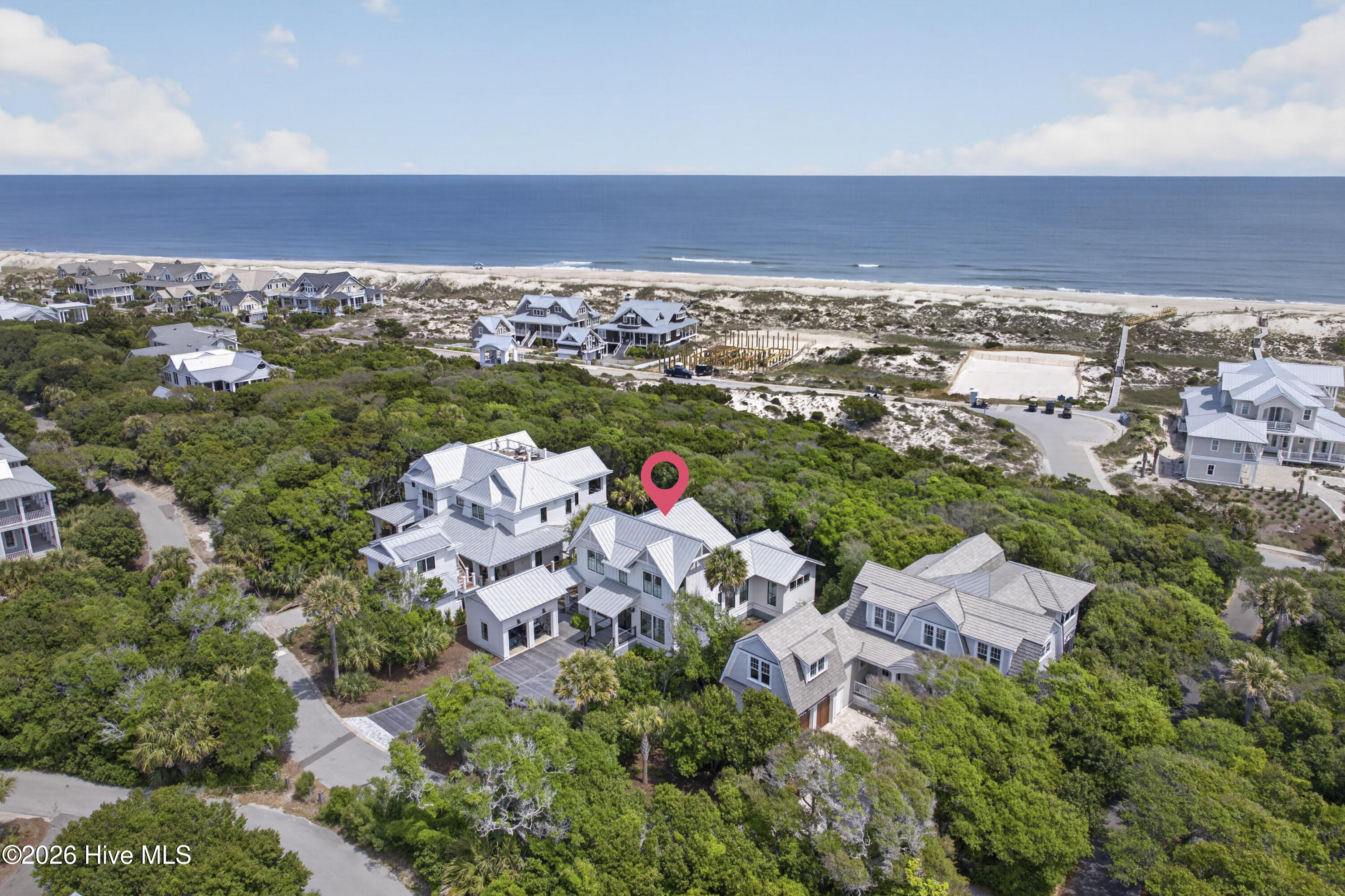 100566186 | Photo 88