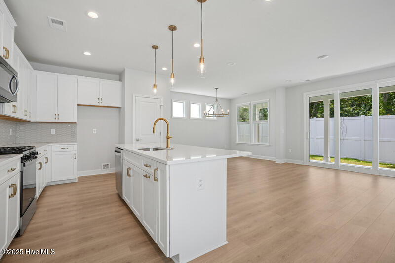 Hill Street Villas_Wynter Transitional_L