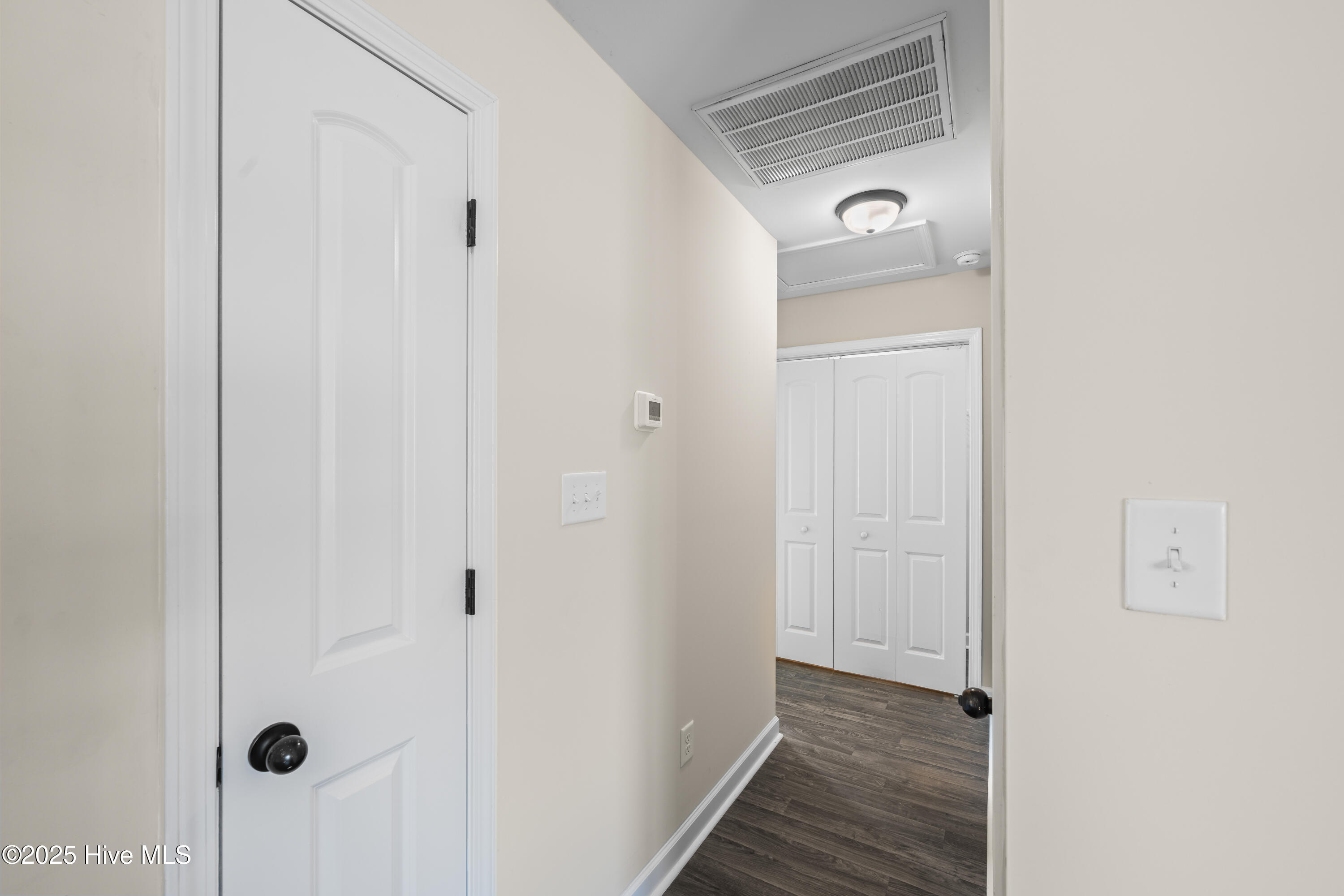 100544076 | Photo 15