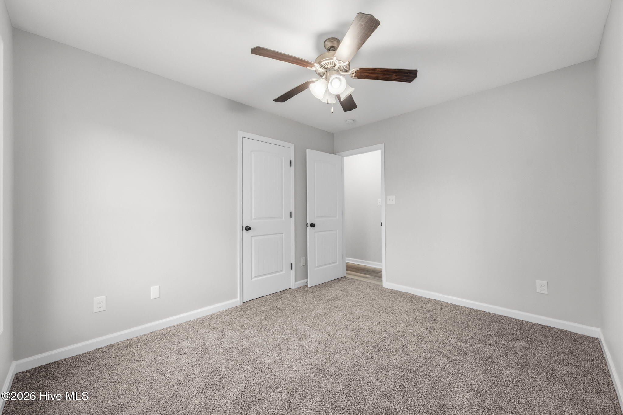 100558814 | Photo 31