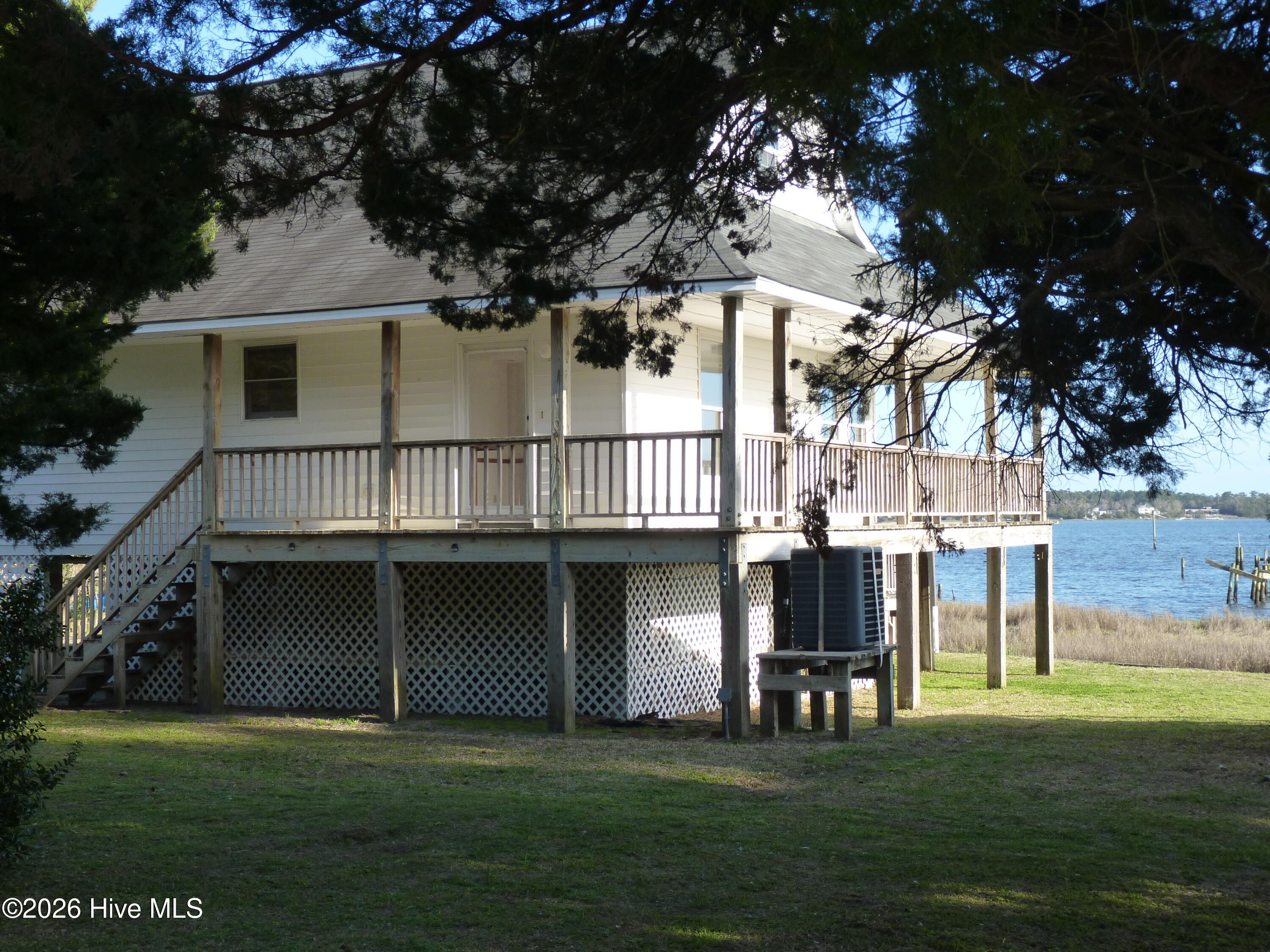 Featured Property 210 Shore 