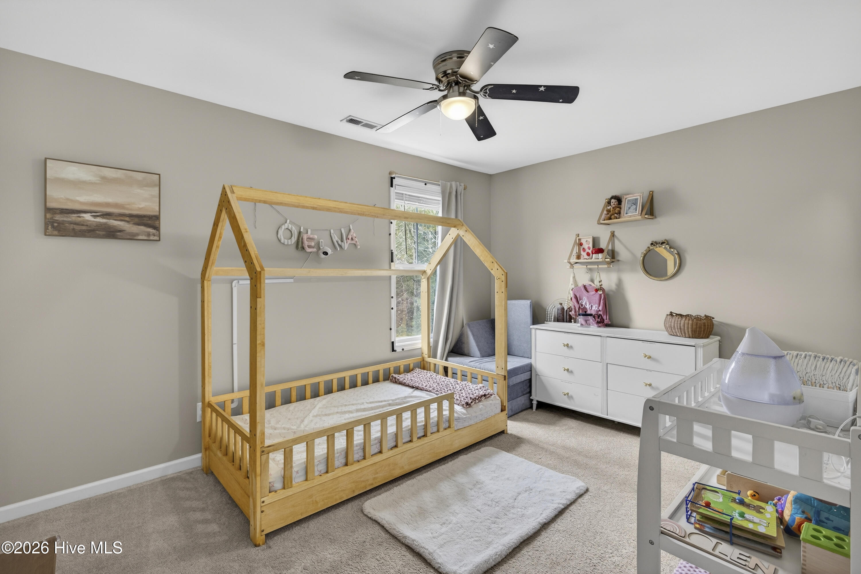 100564462 | Photo 32