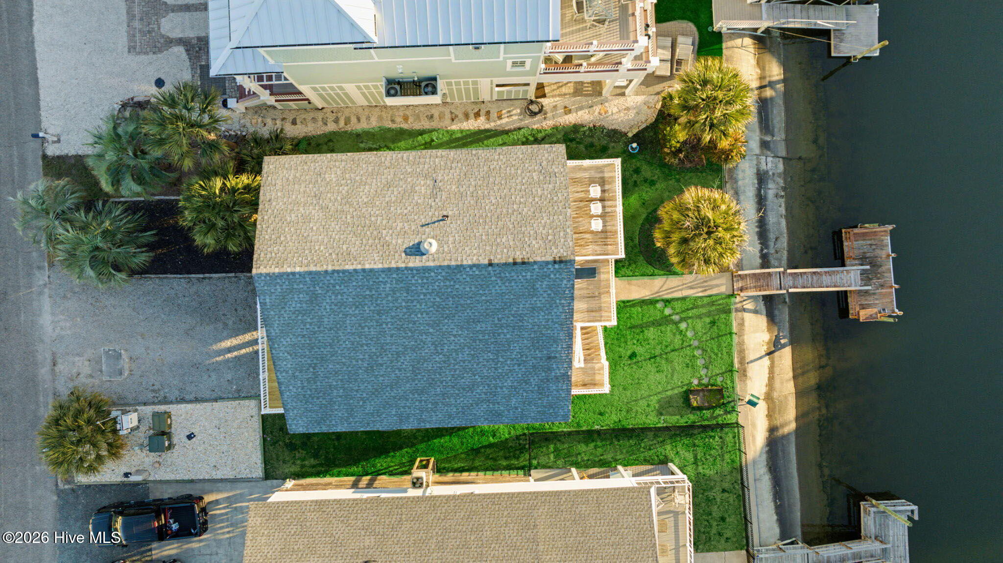 100549654 | Photo 35