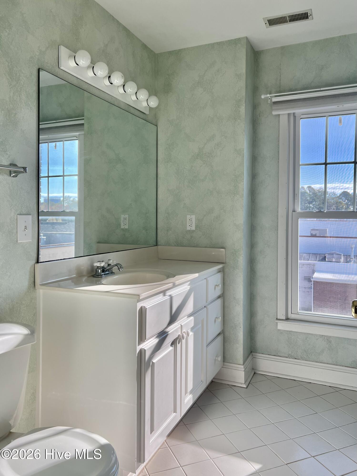 212 Middle Street 303,New Bern