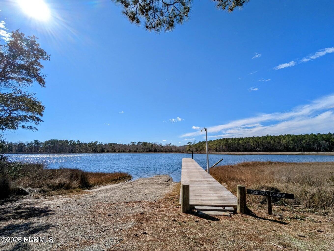 100569227 | Photo 38