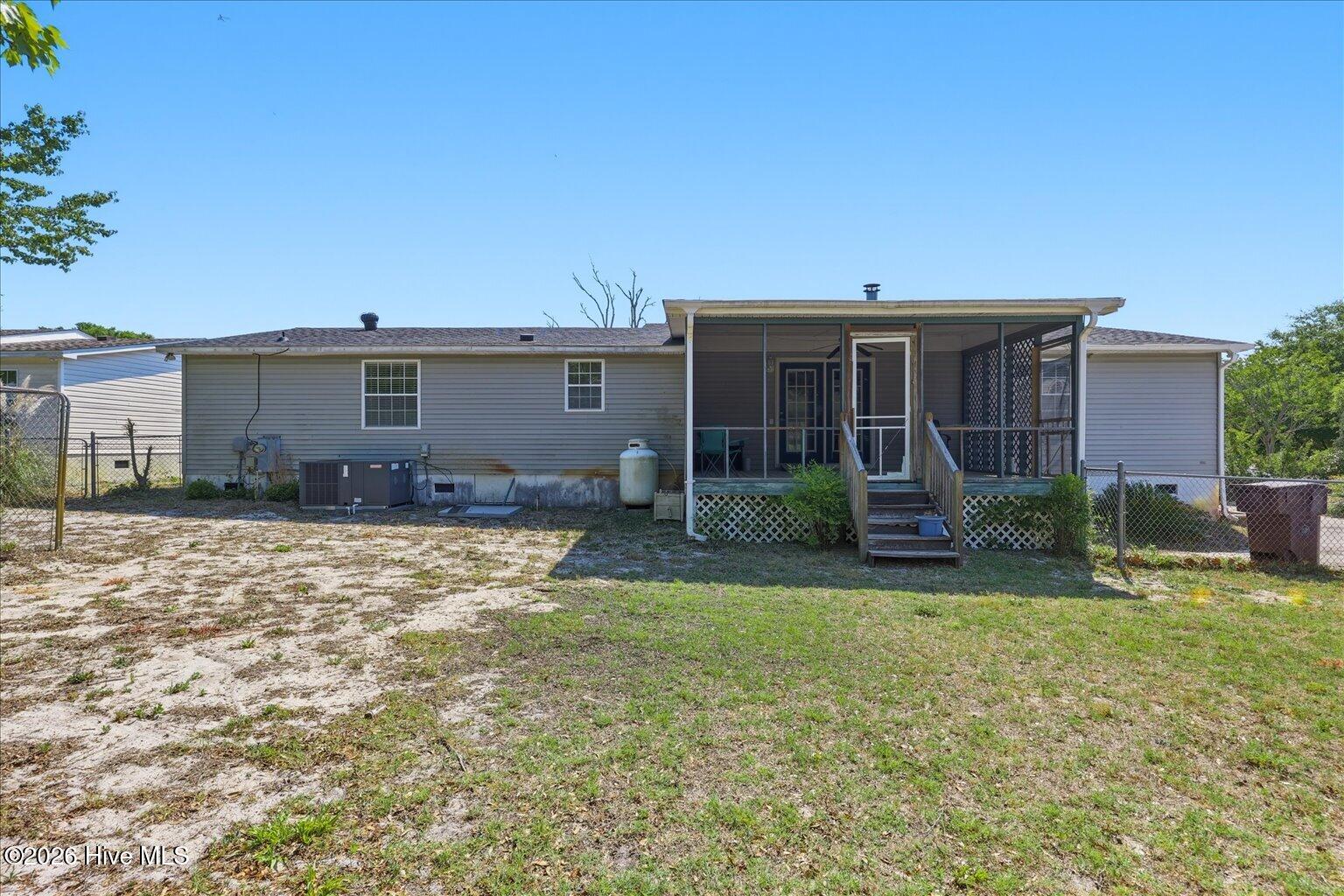 100569613 | Photo 26