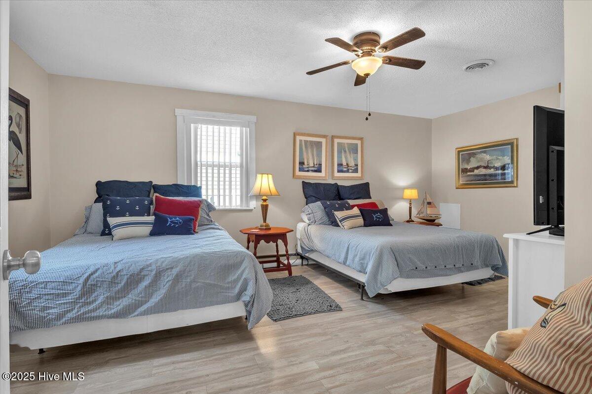 100535425 | Photo 20