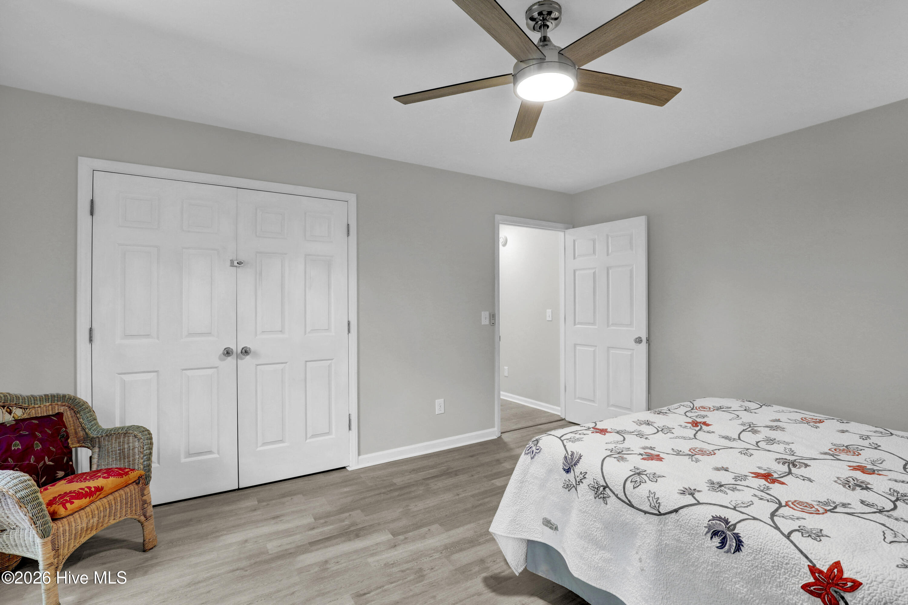 100570450 | Photo 20