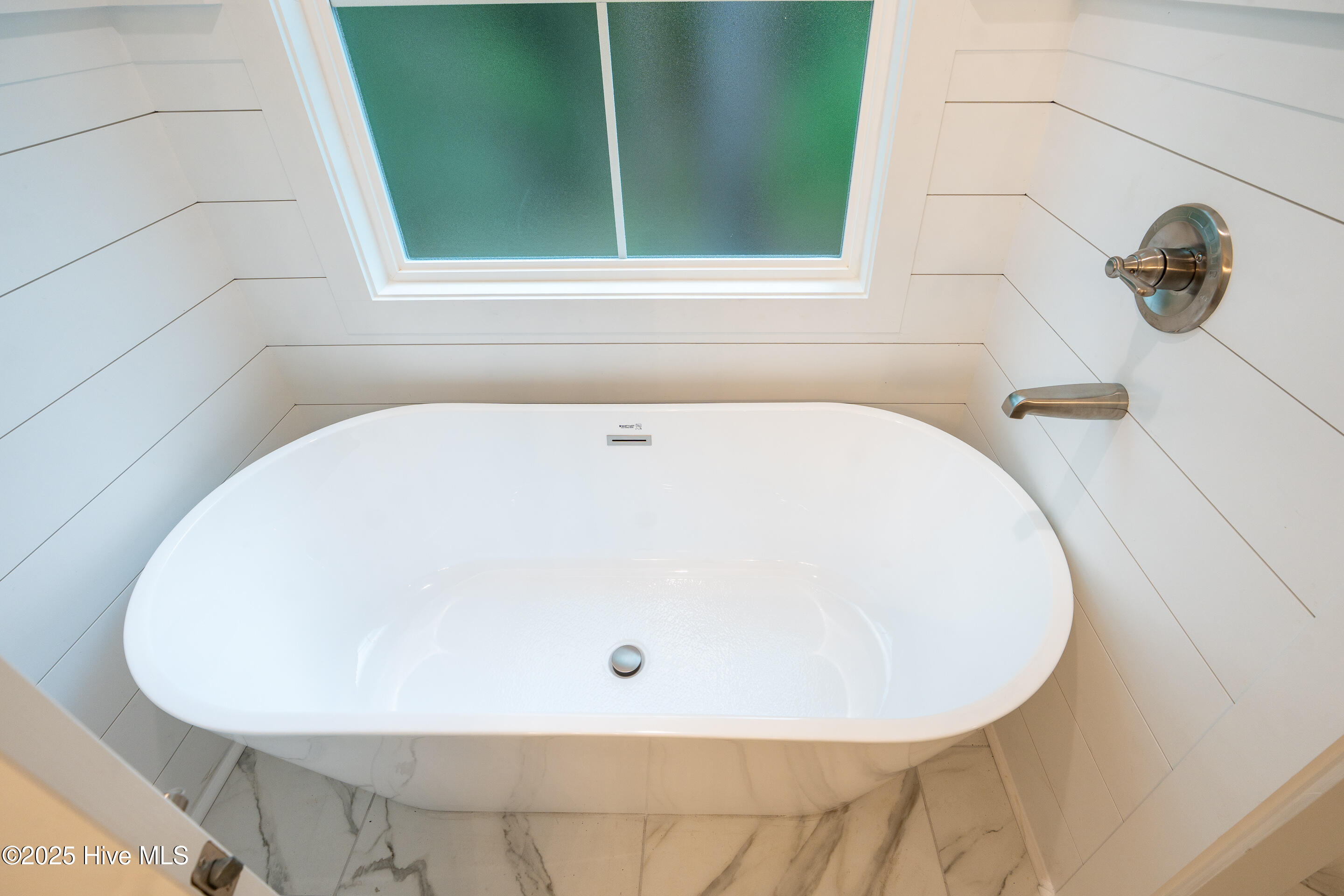 100515722 | Photo 29