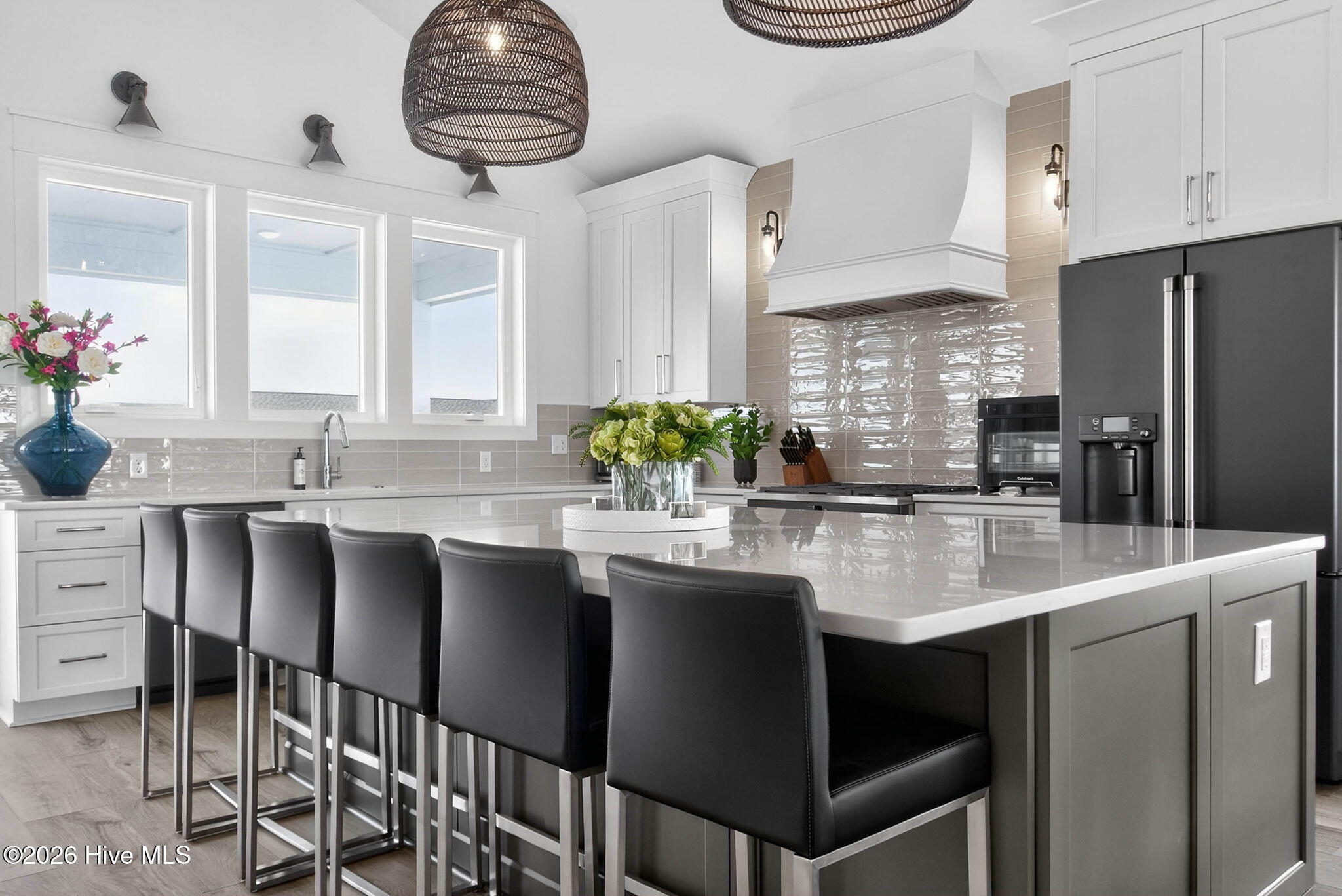 100543300 | Photo 89