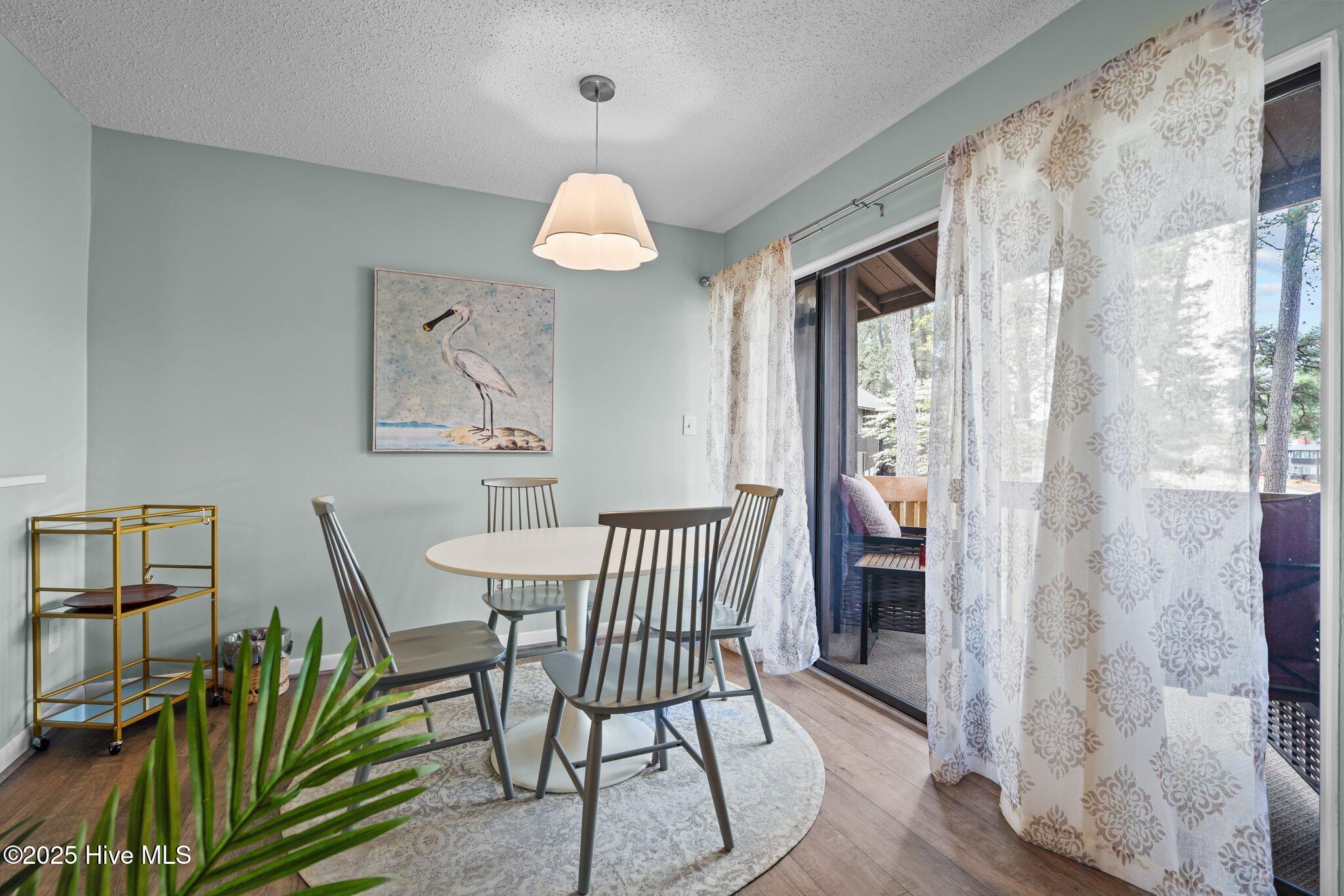 5 Pine Tree Road 211