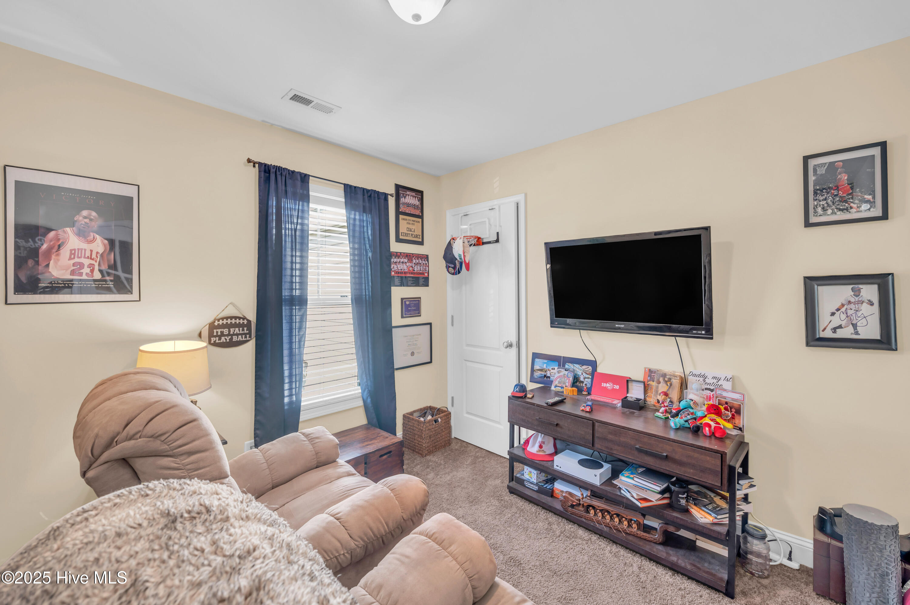 100517192 | Photo 21