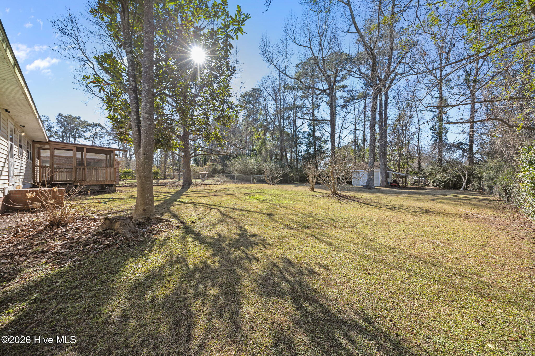 100548233 | Photo 38