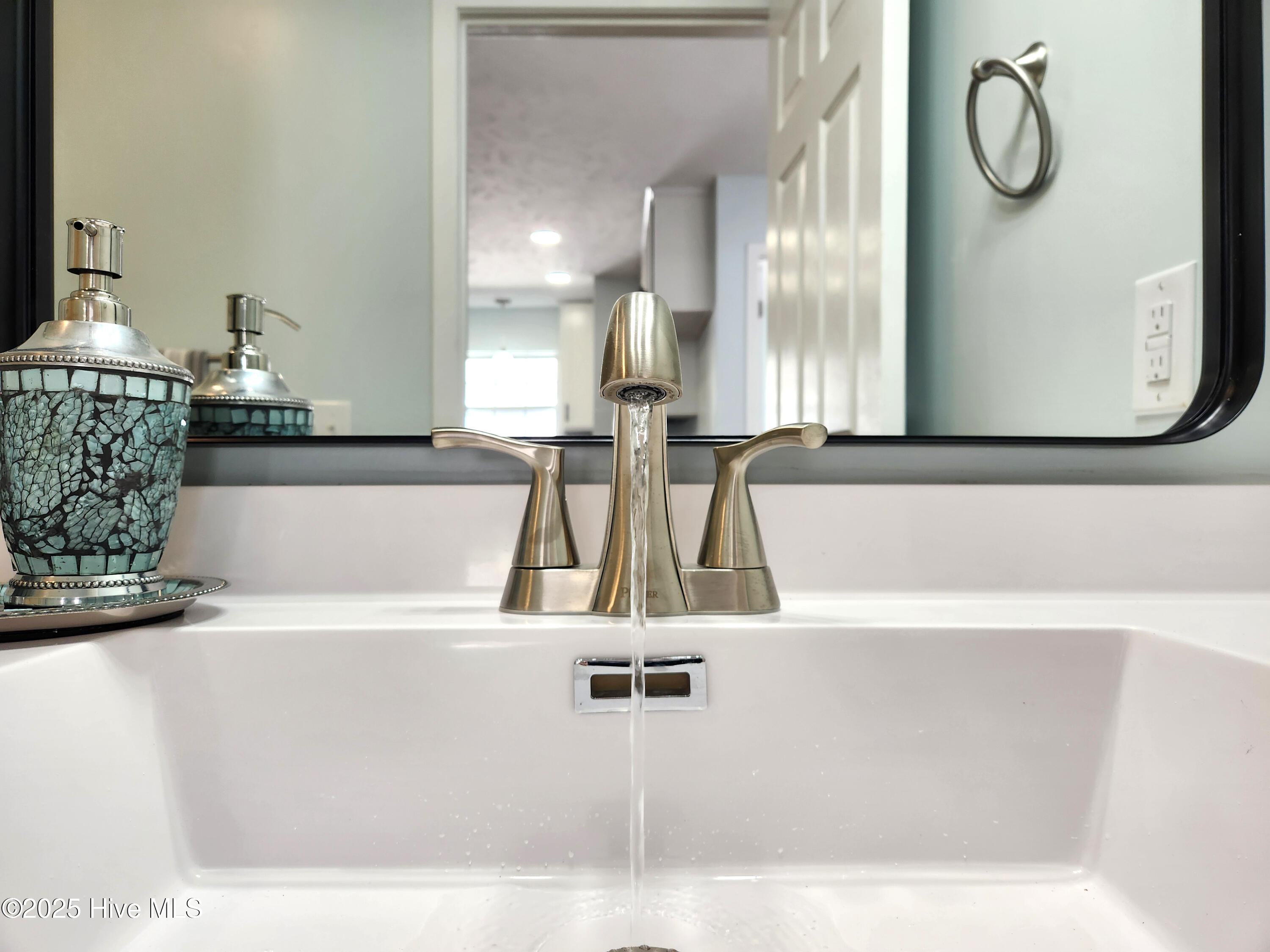 100546709 | Photo 17