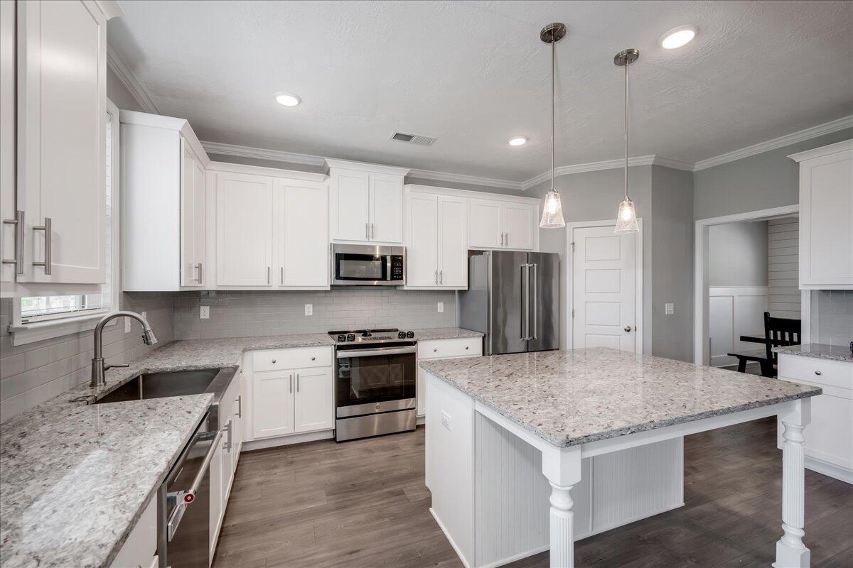 2549 Traverse Trail