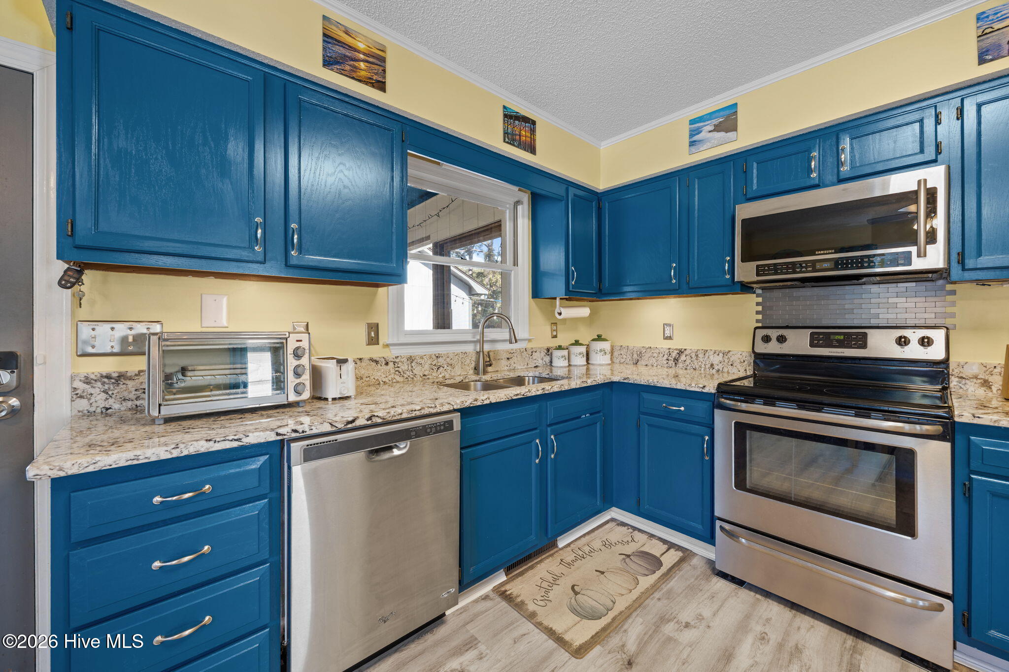 100554594 | Photo 20