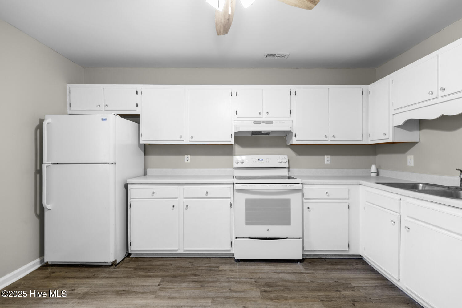 1113 Pueblo Drive, Jacksonville, NC 28546 – photo 8: pueblo-8