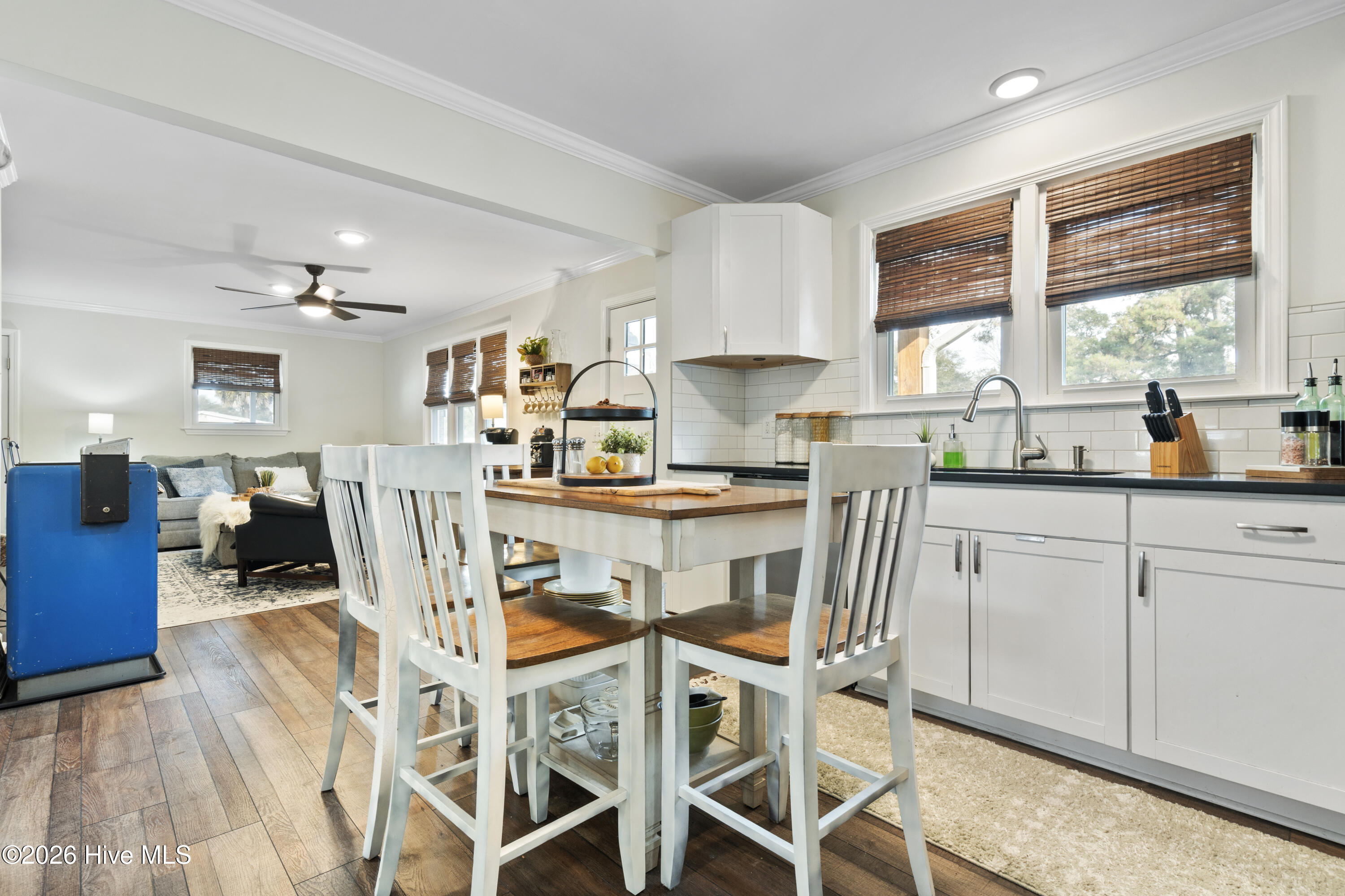 100555391 | Photo 14