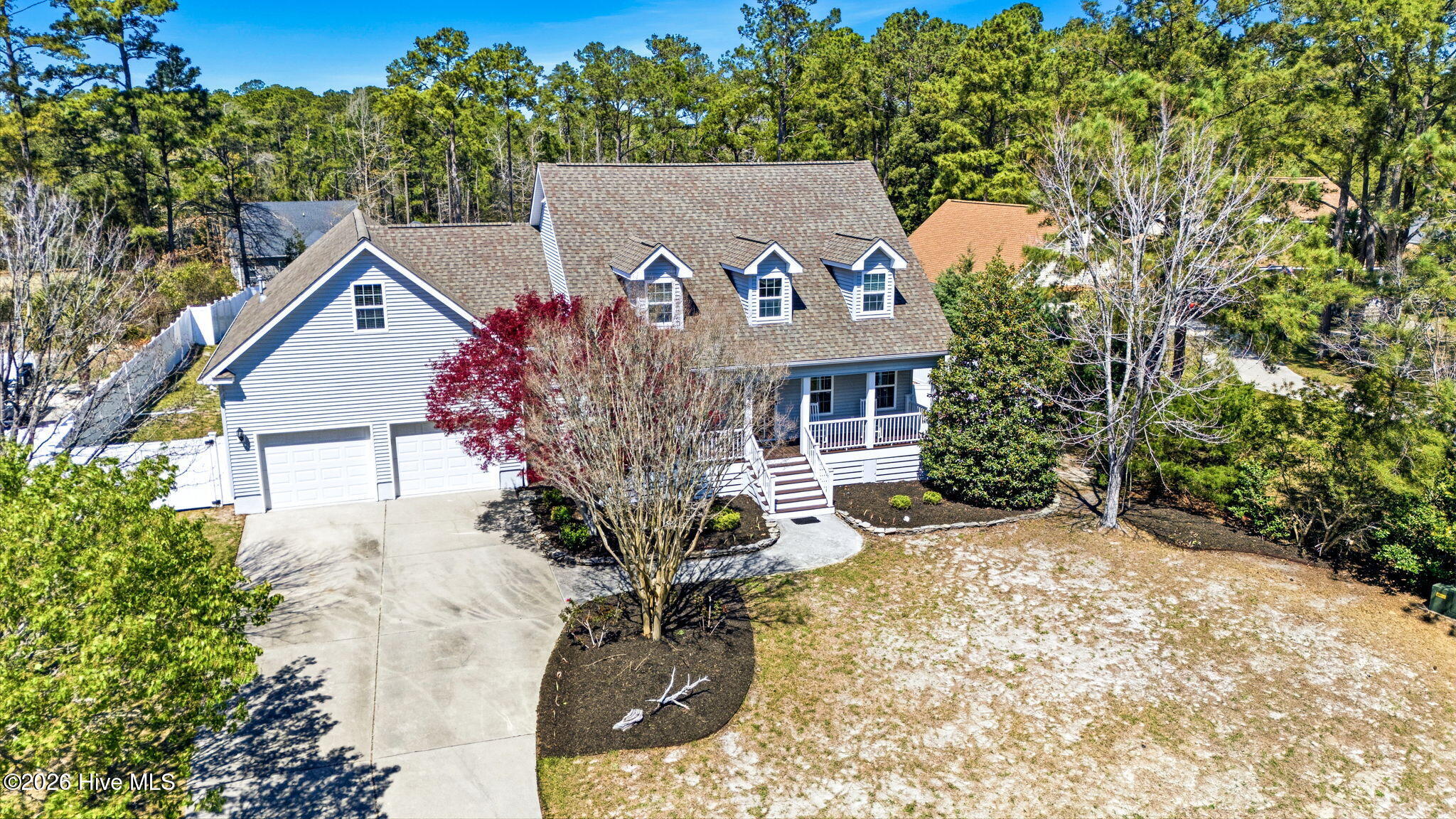 100563483 | Photo 55