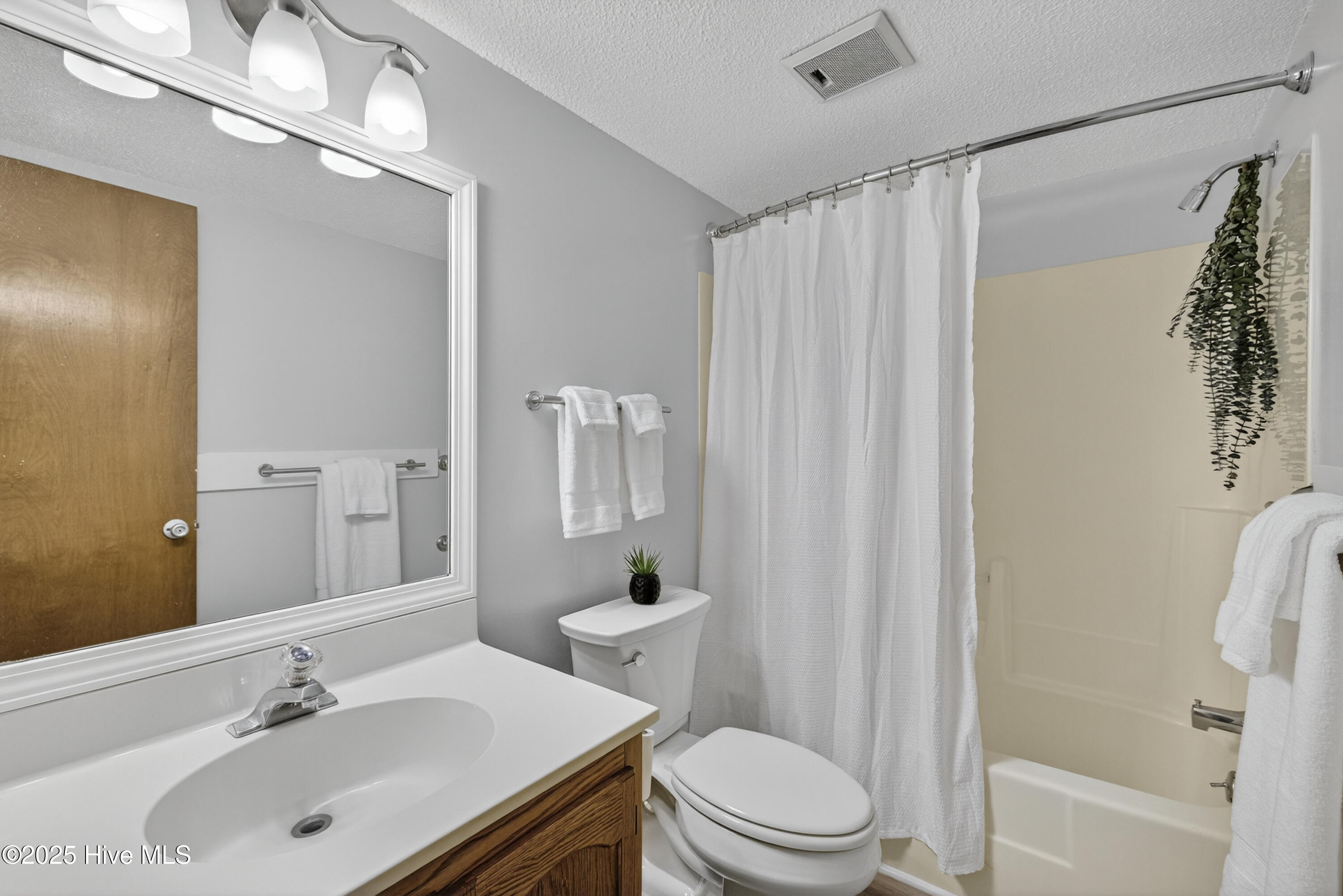 100542776 | Photo 28