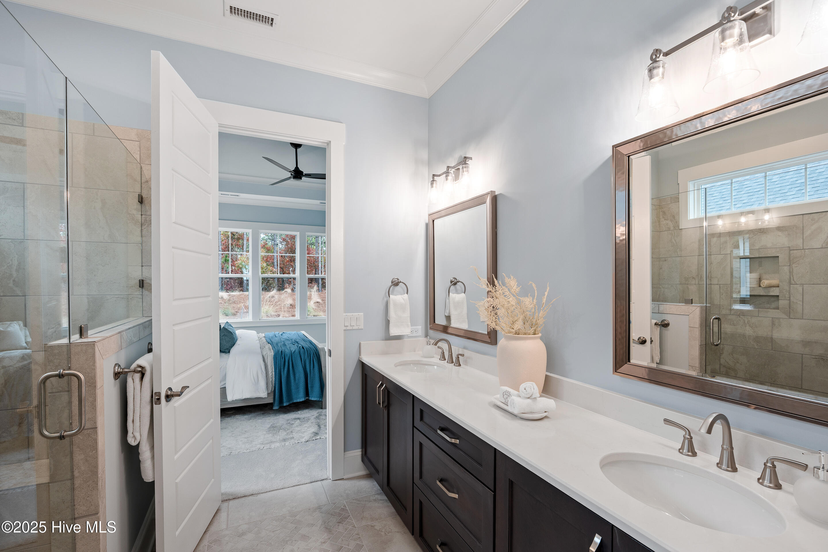 100538796 | Photo 20