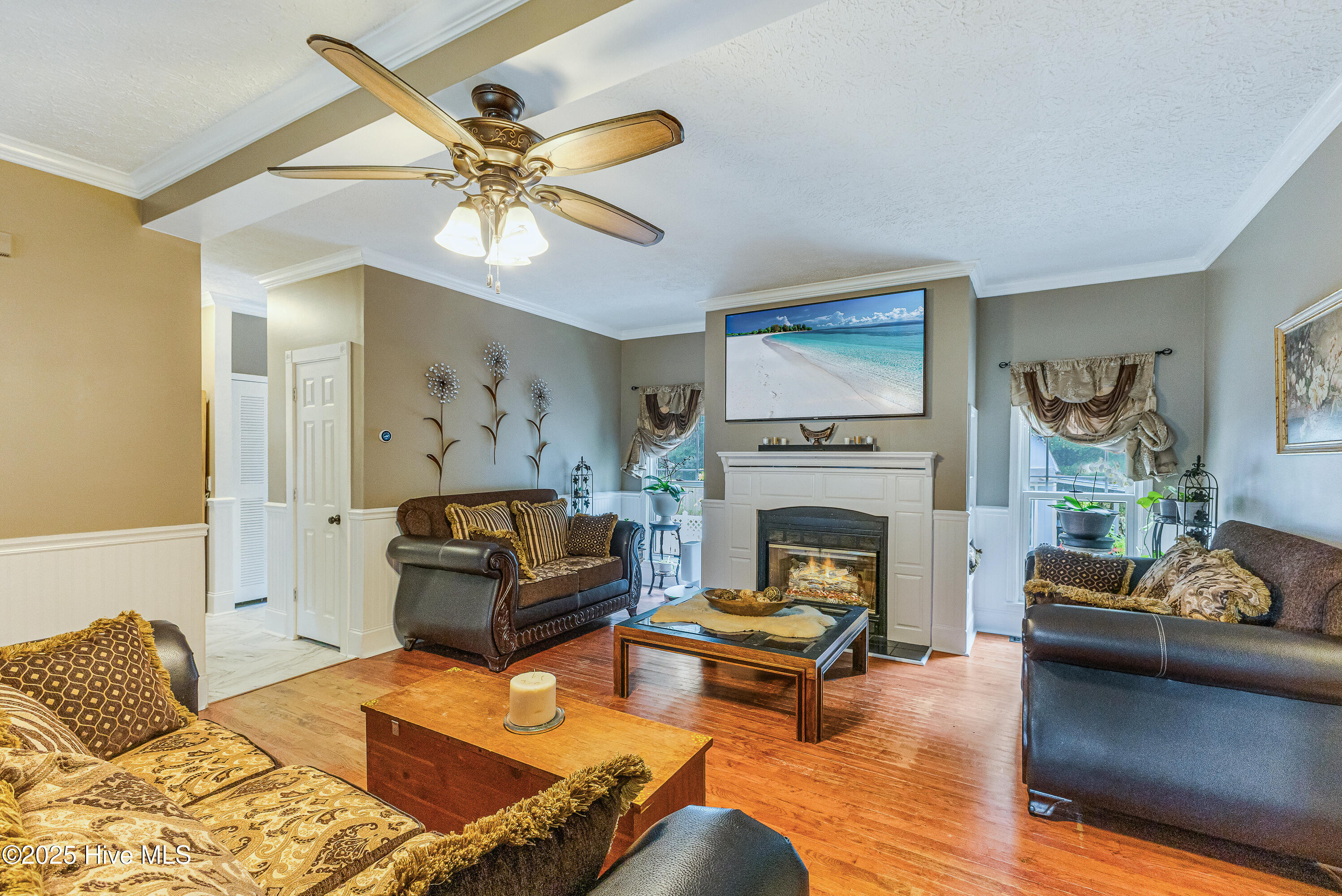 100531169 | Photo 16