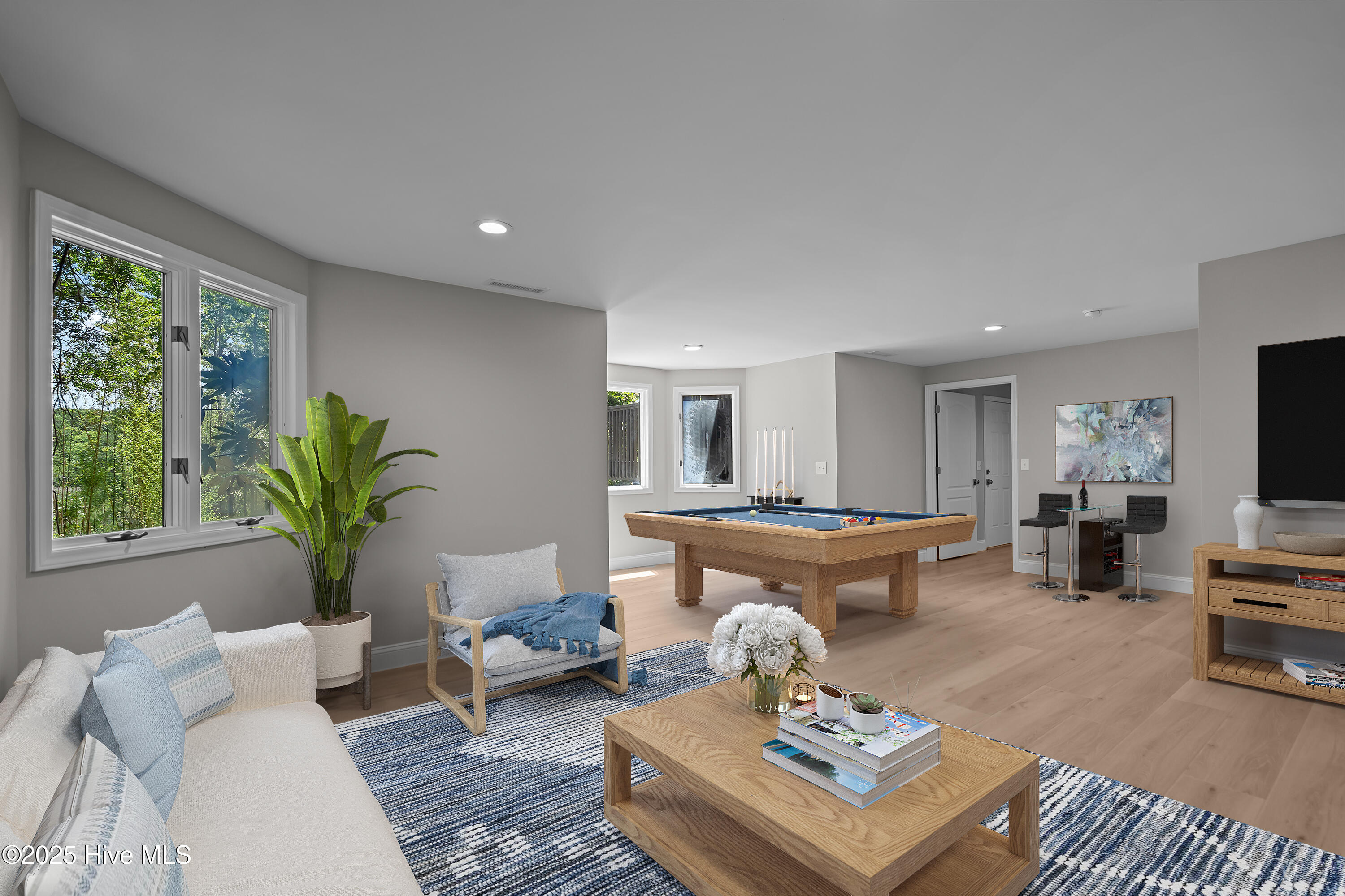 100519960 | Photo 19