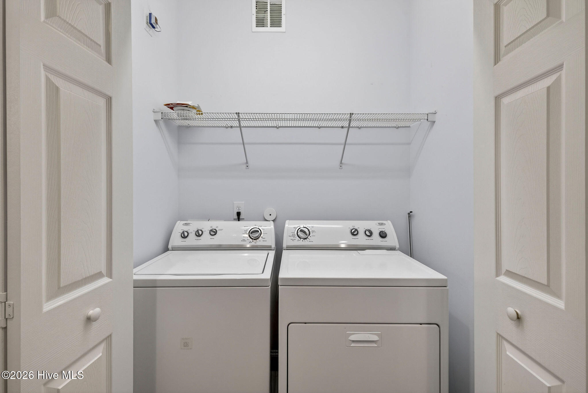 100561497 | Photo 27