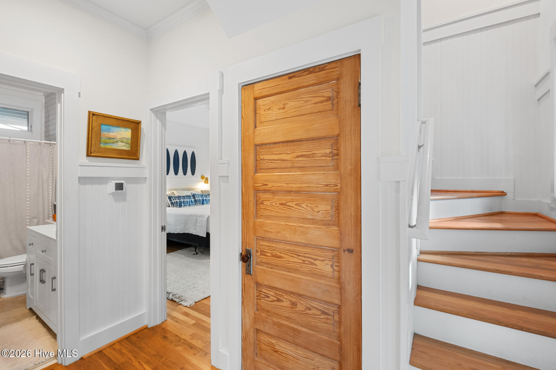 100560267 | Photo 40