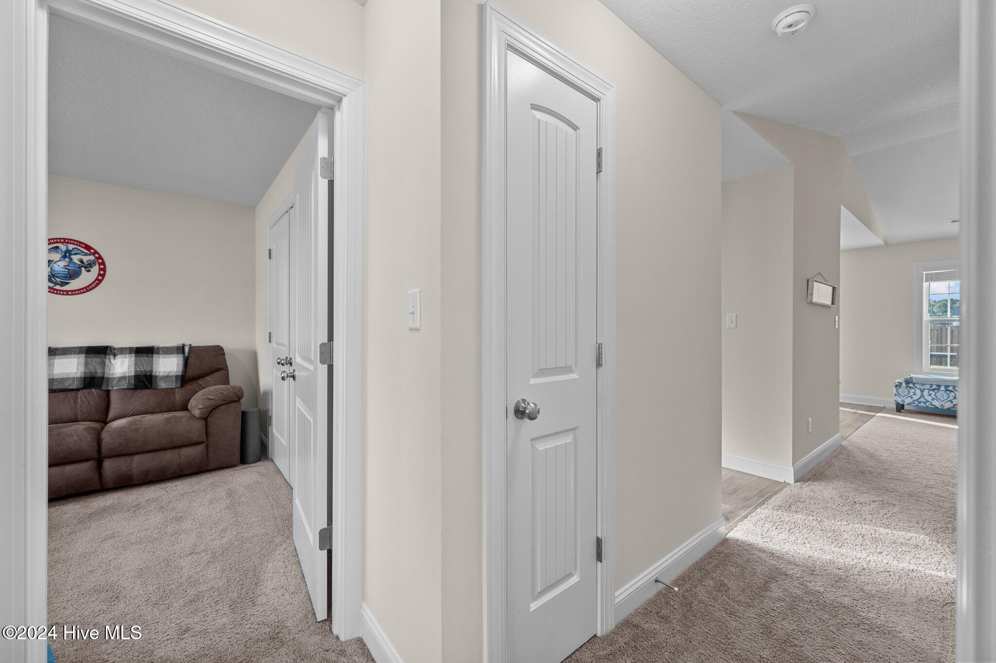 100551017 | Photo 26