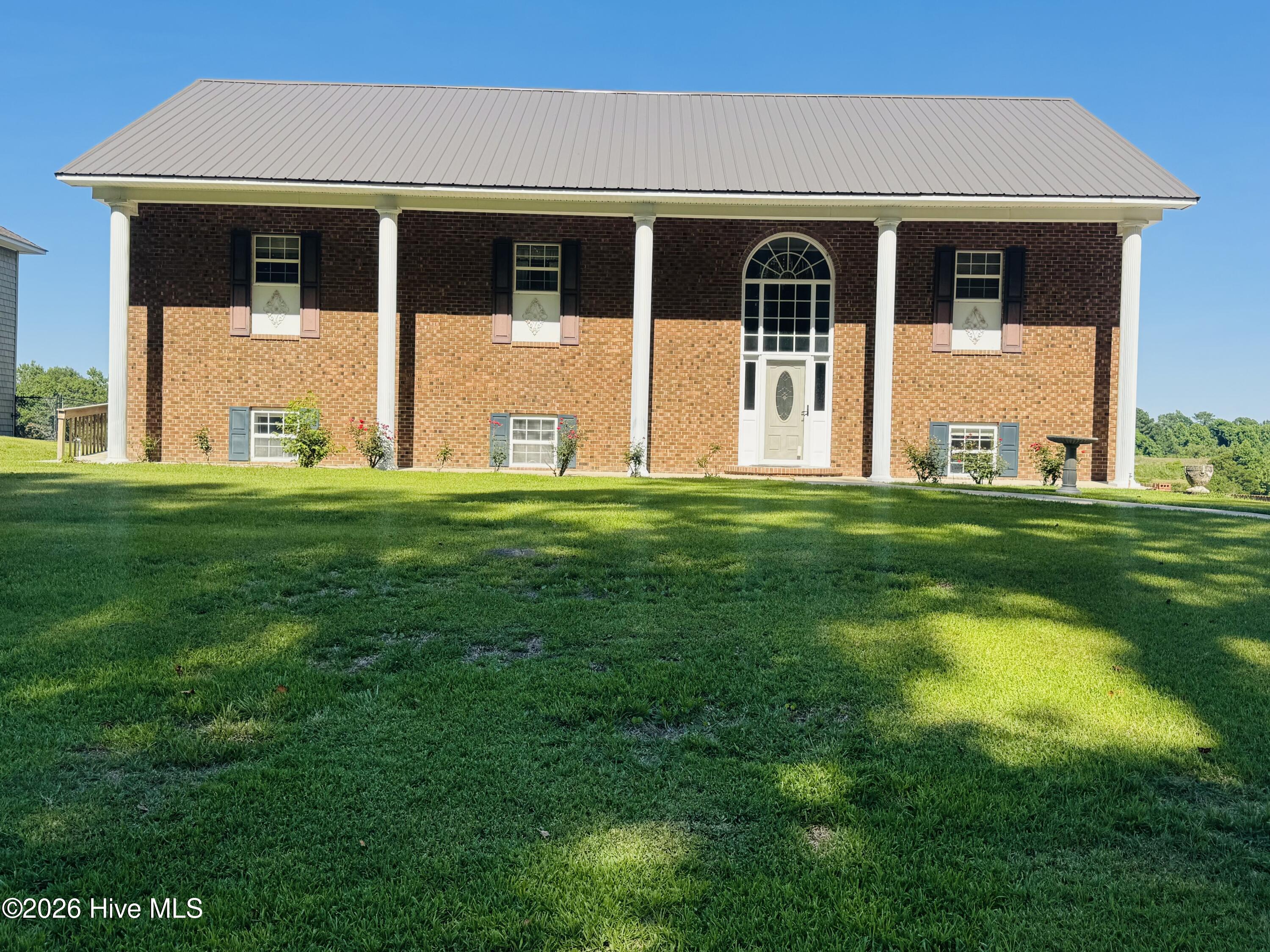 888 Seagate Drive,Newport