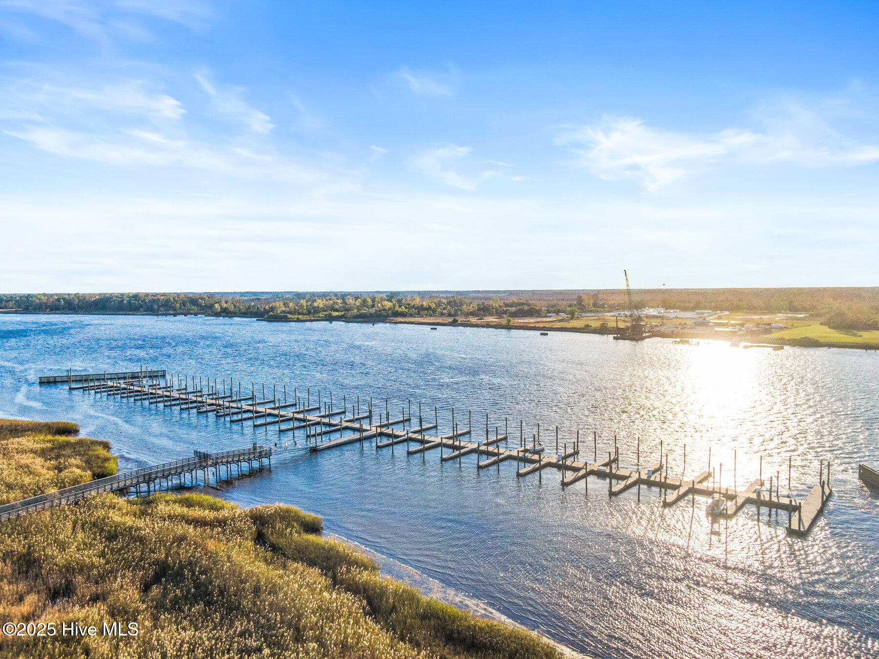 100537930 | Photo 47