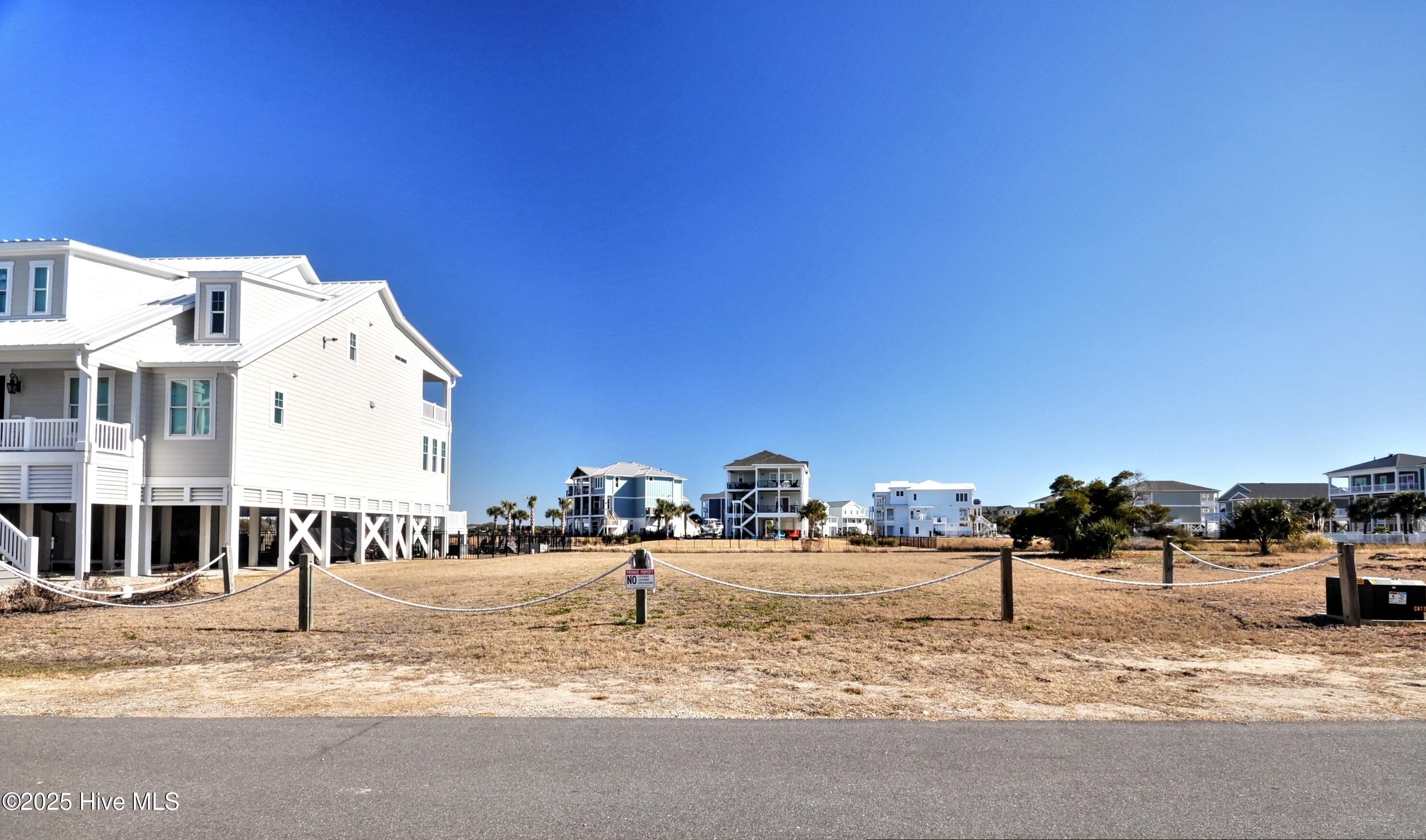 100486002 | Photo 10