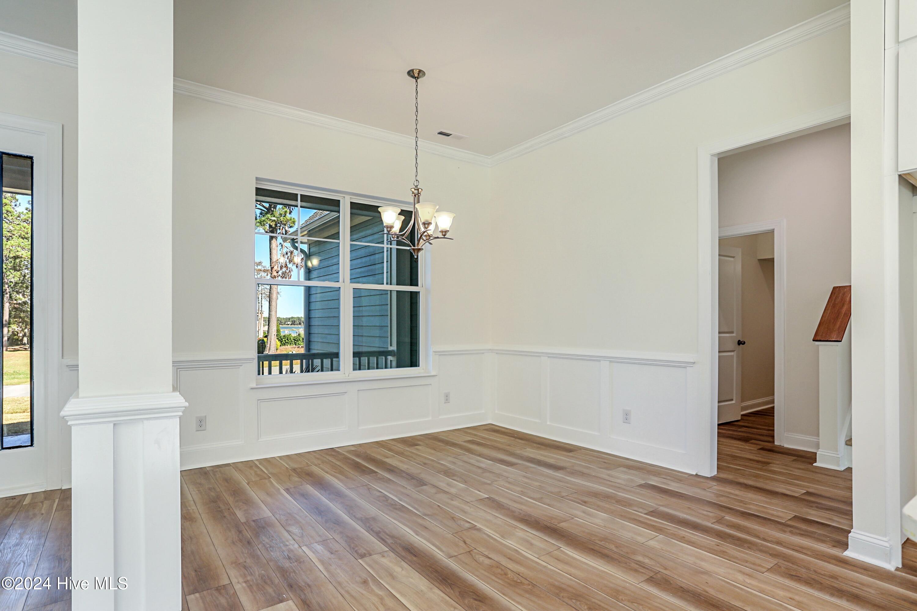 100477355 | Photo 16