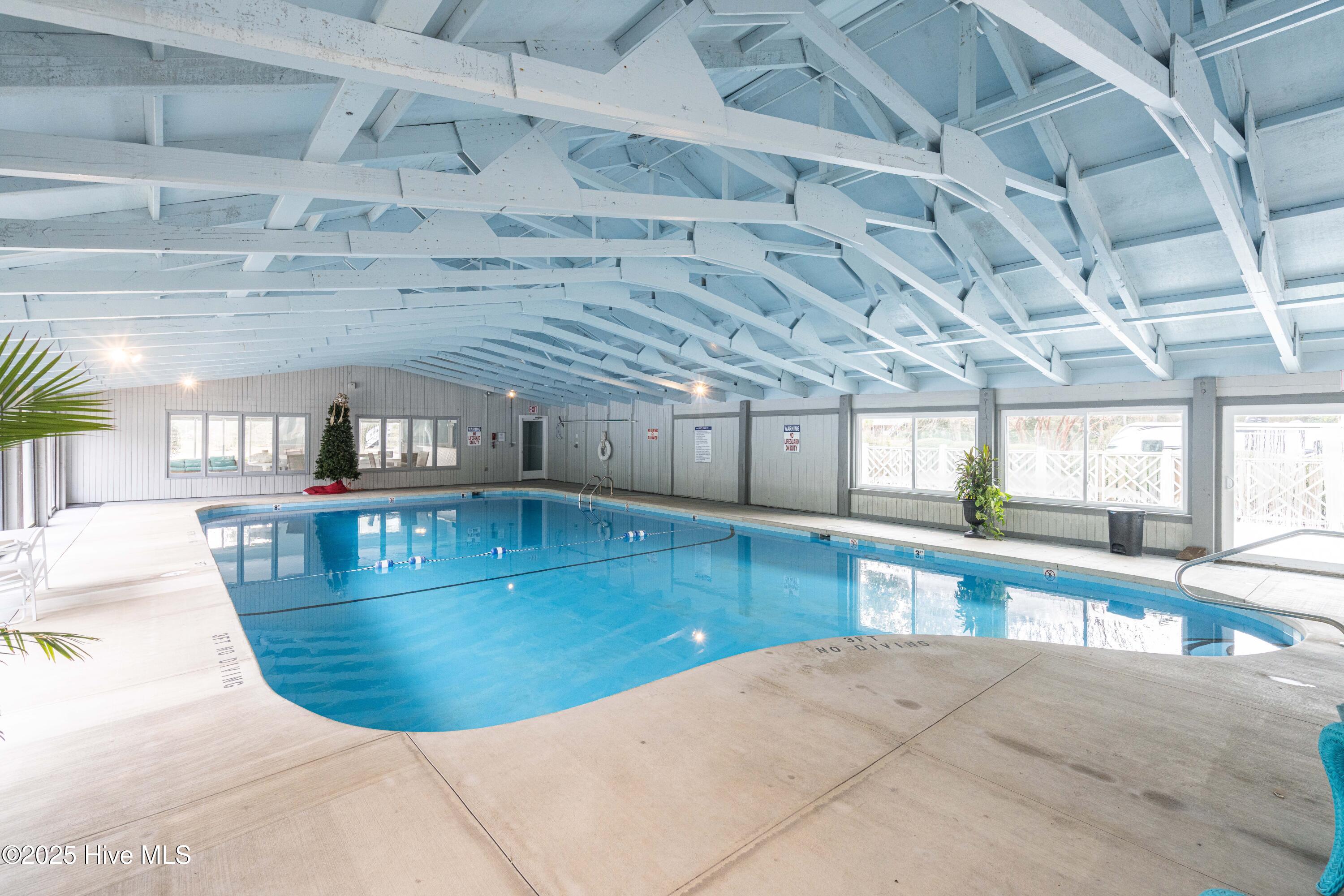 100546381 | Photo 34