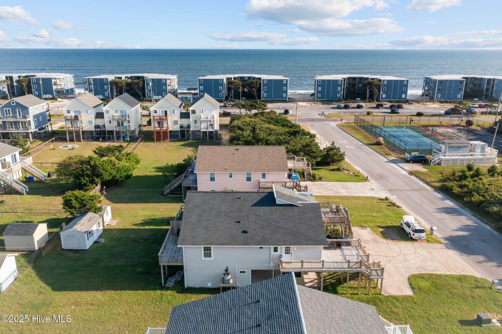 100533594 | Photo 24