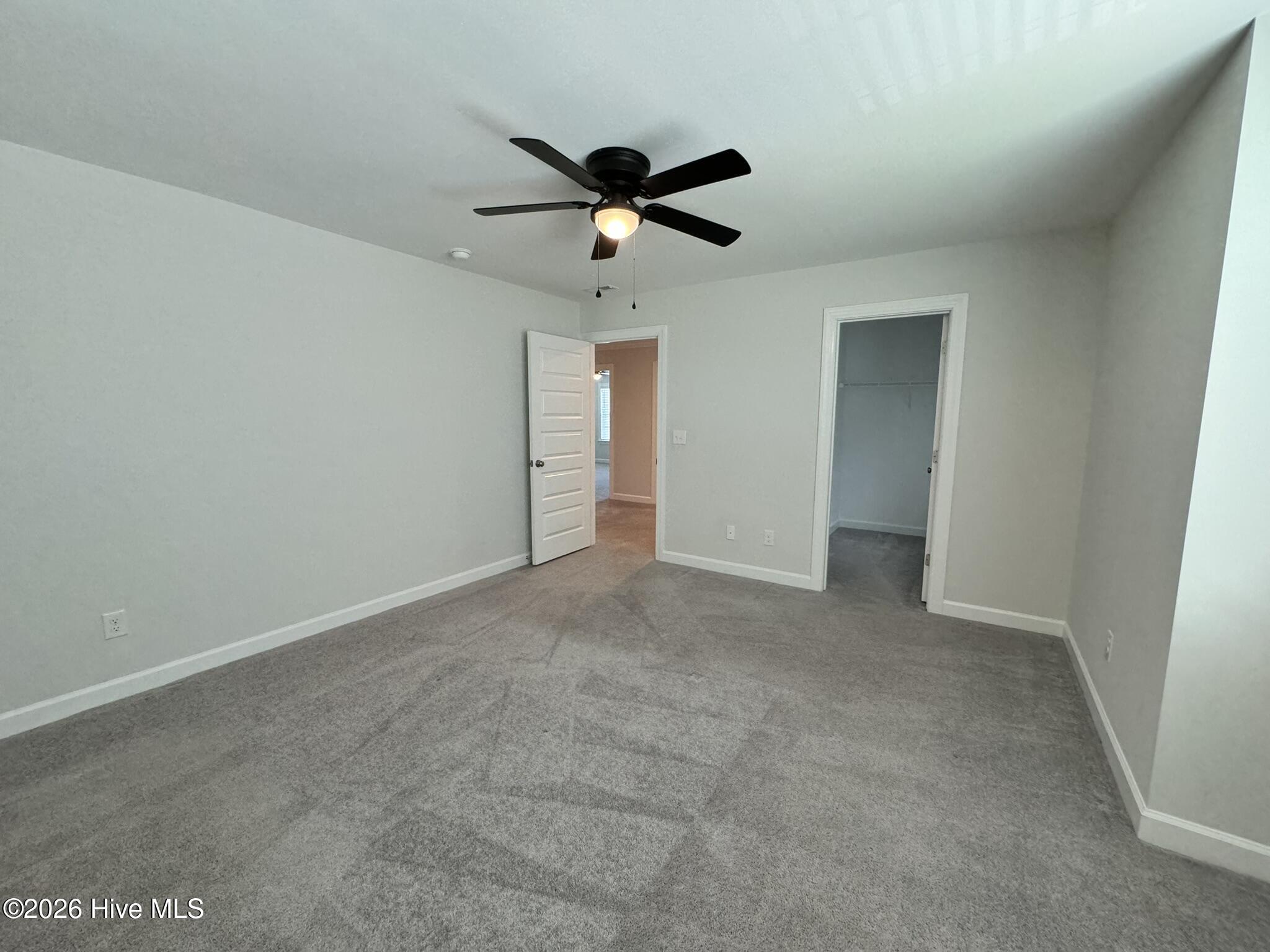 100558749 | Photo 26