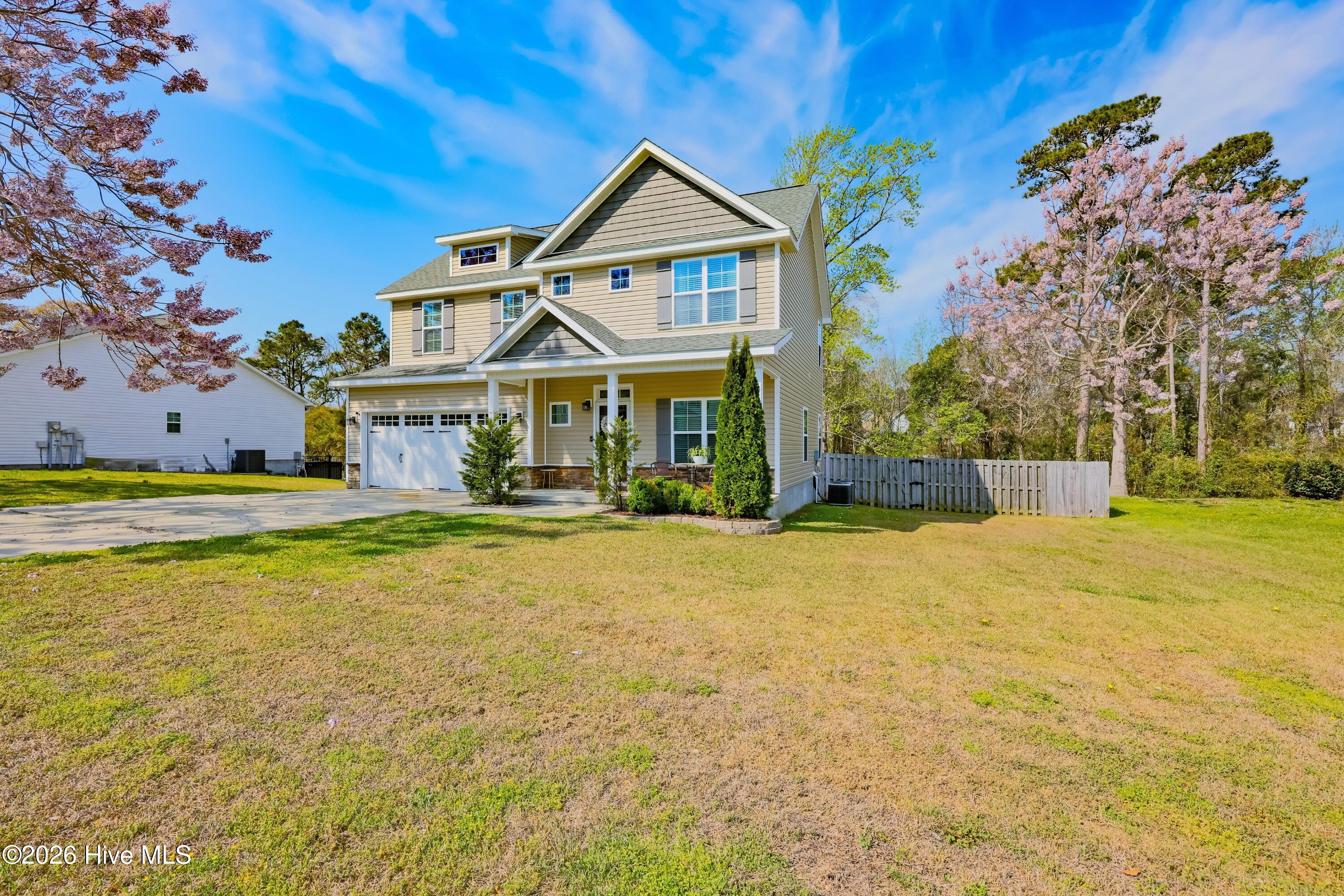 100562922 | Photo 53