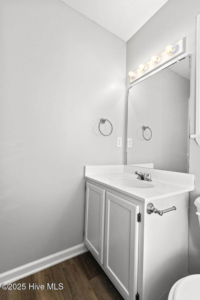 100546857 | Photo 34