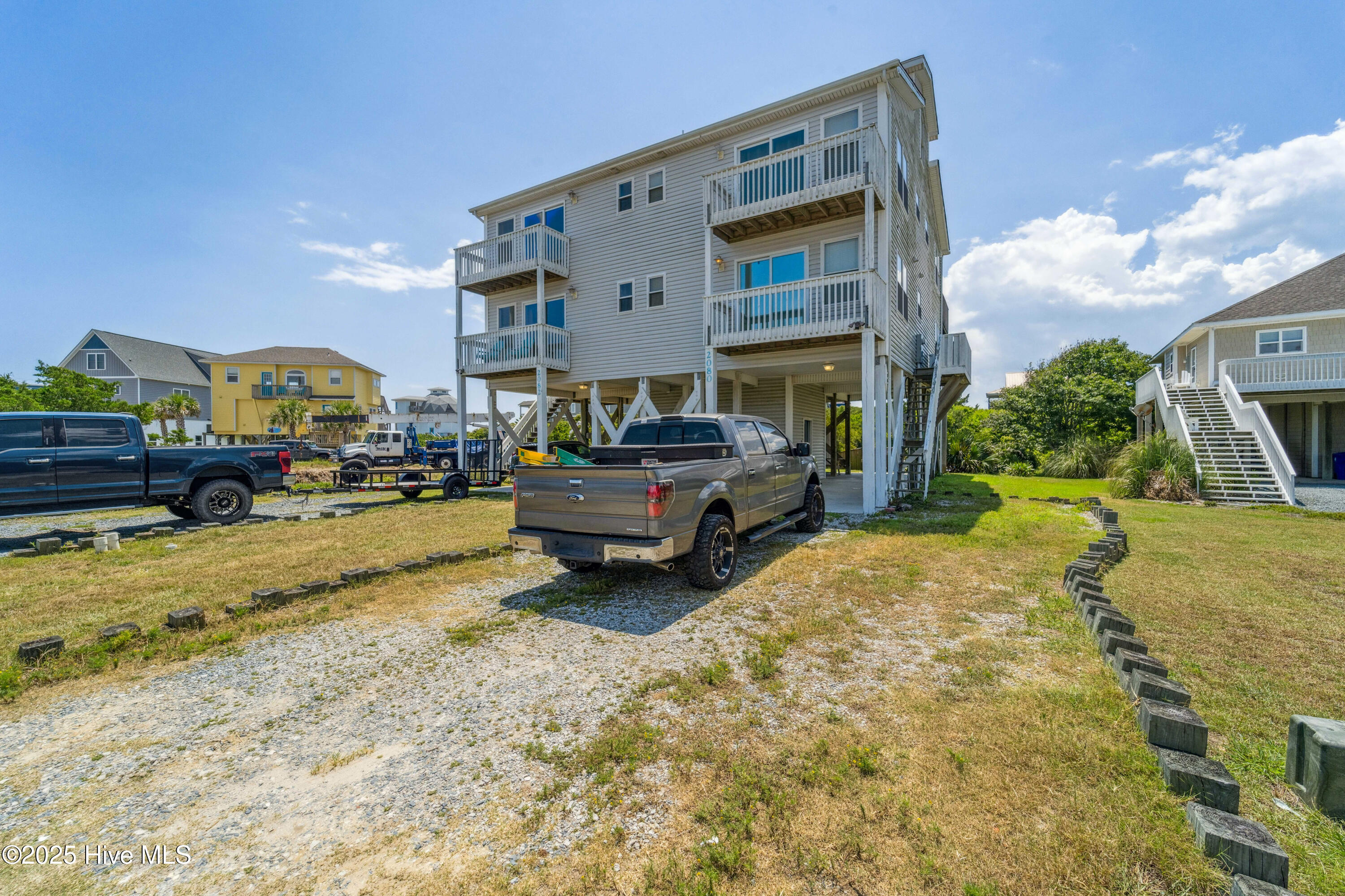 100533814 | Photo 71