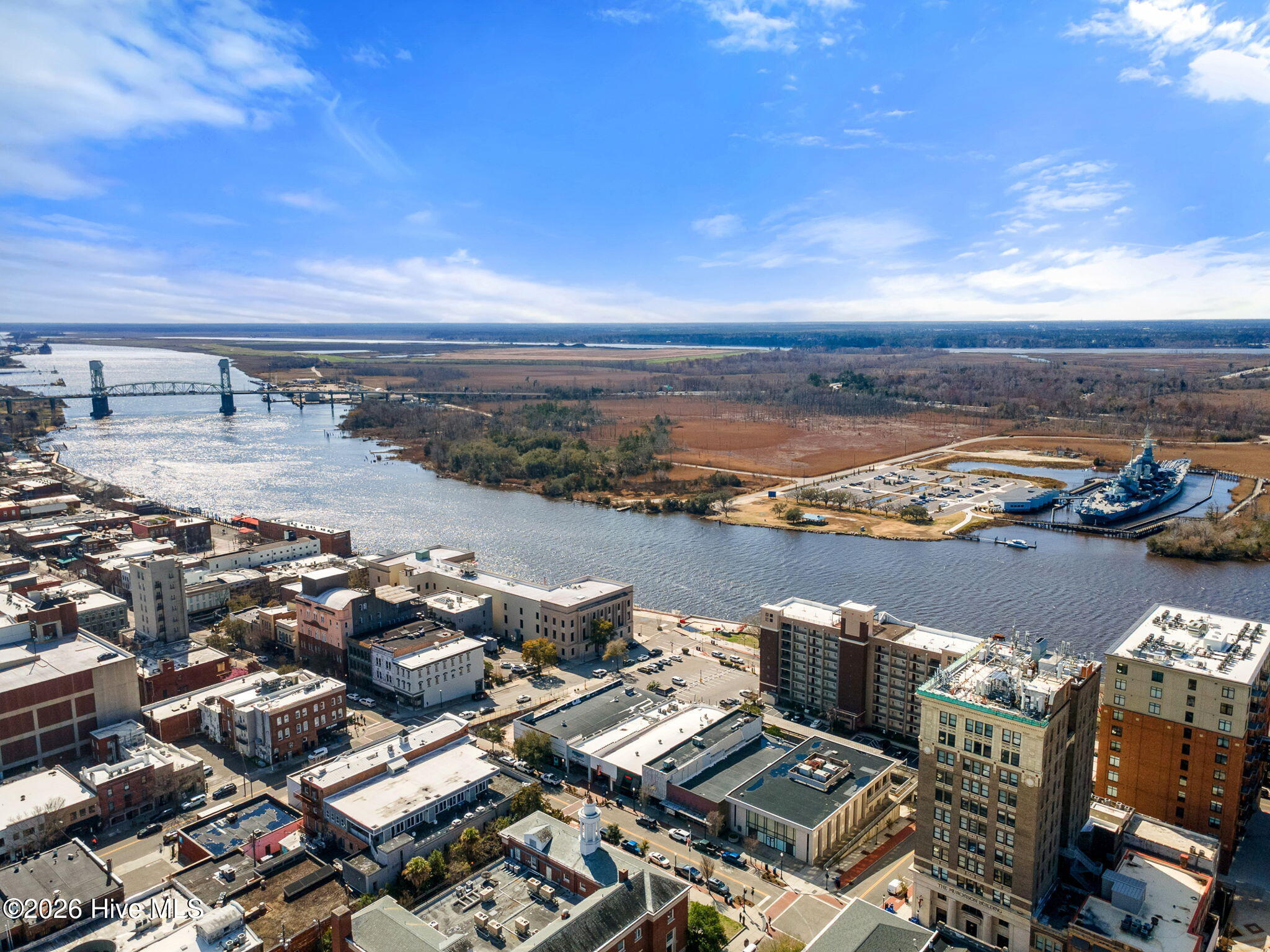 100557626 | Photo 32