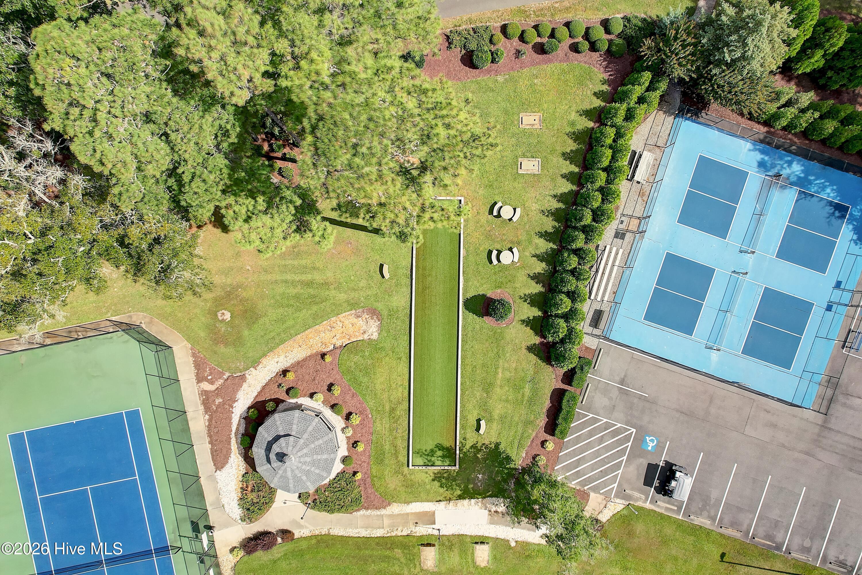 100557427 | Photo 105