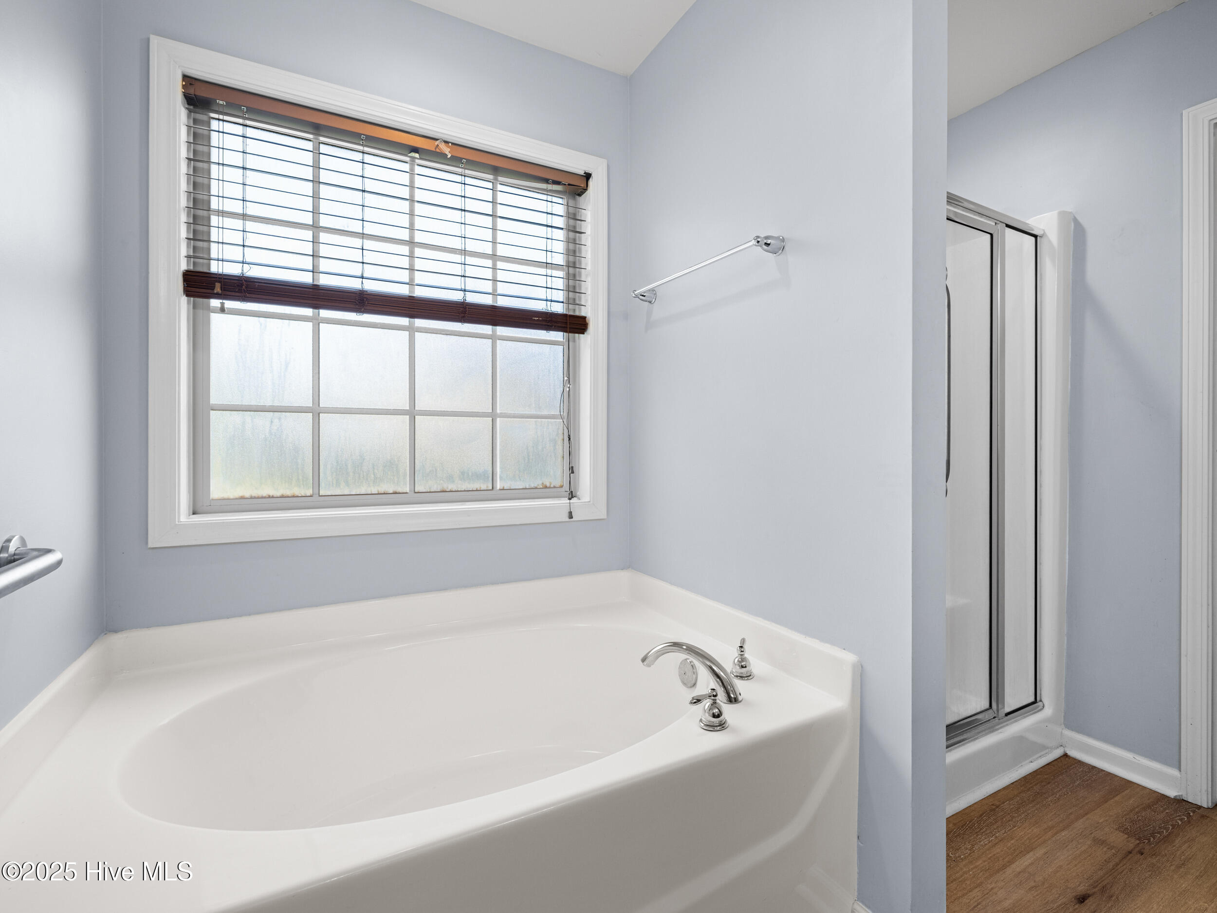 100531847 | Photo 24