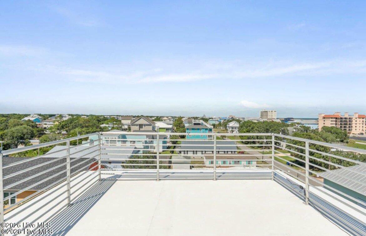 100568408 | Photo 48