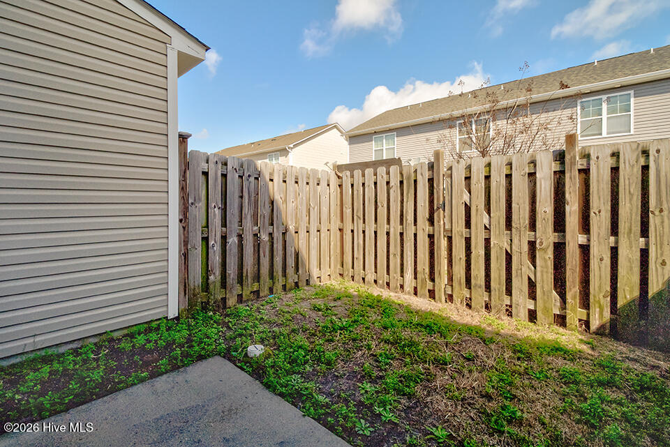 100559193 | Photo 23