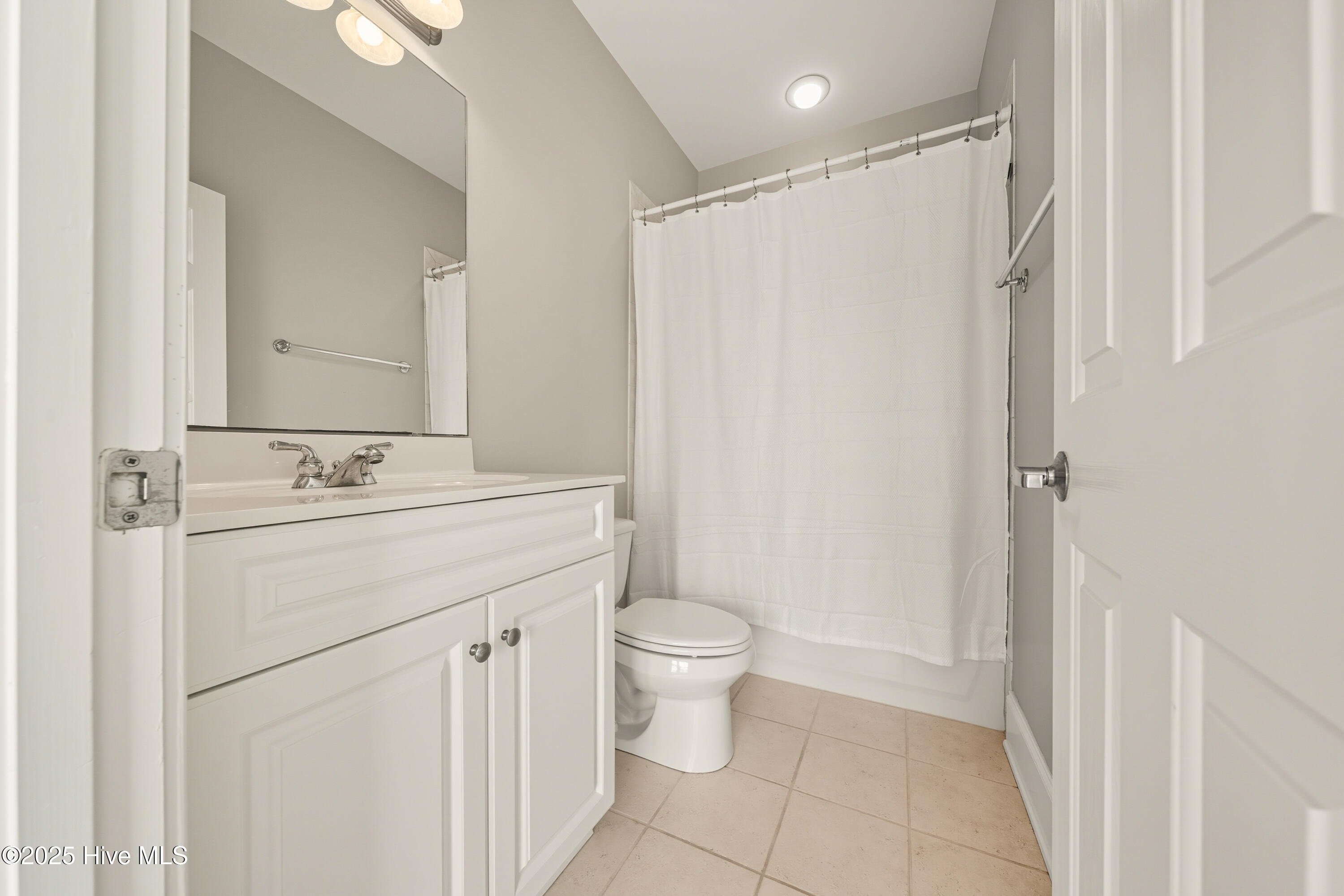 100527237 | Photo 36