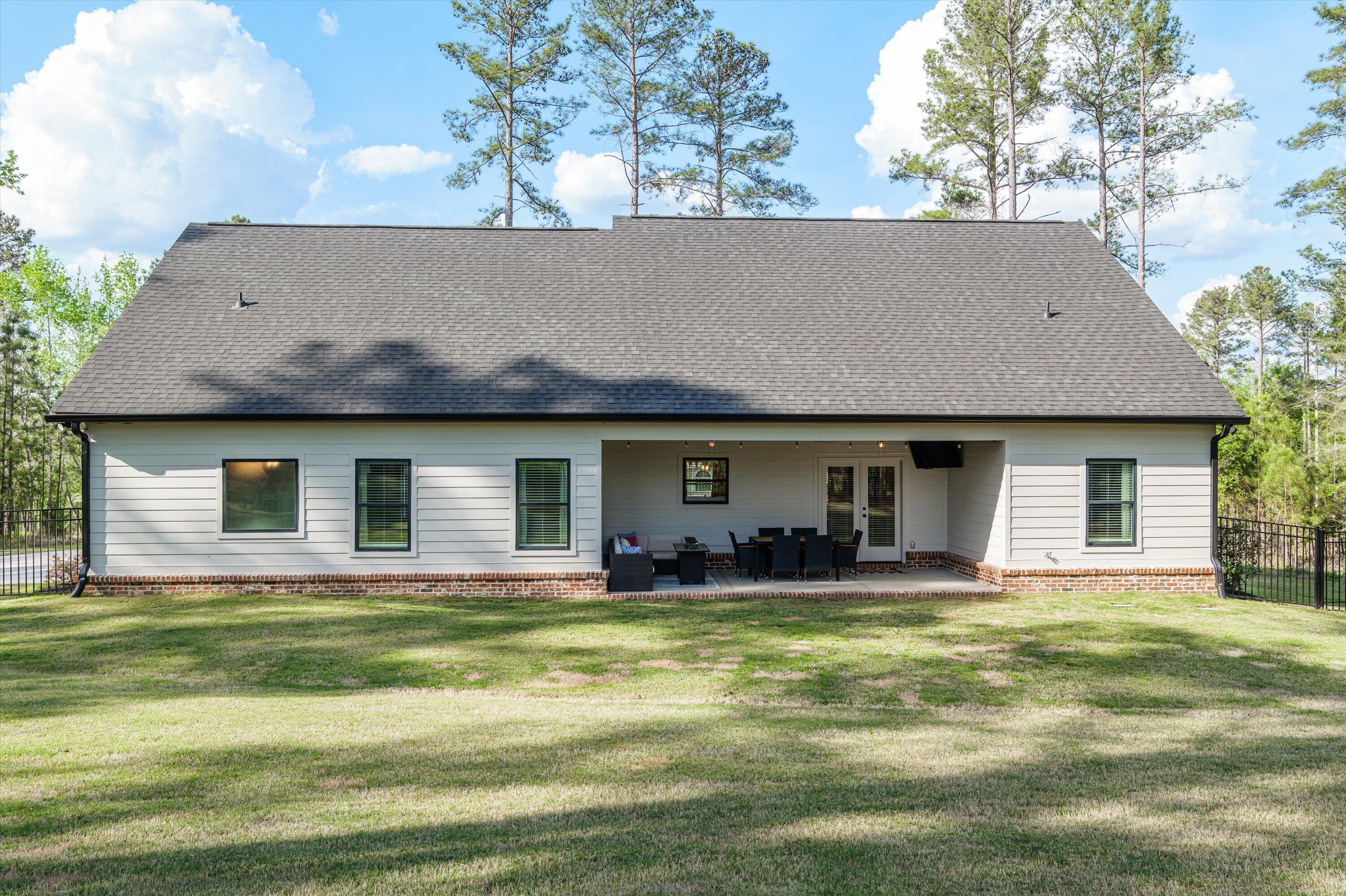 016-P1965504